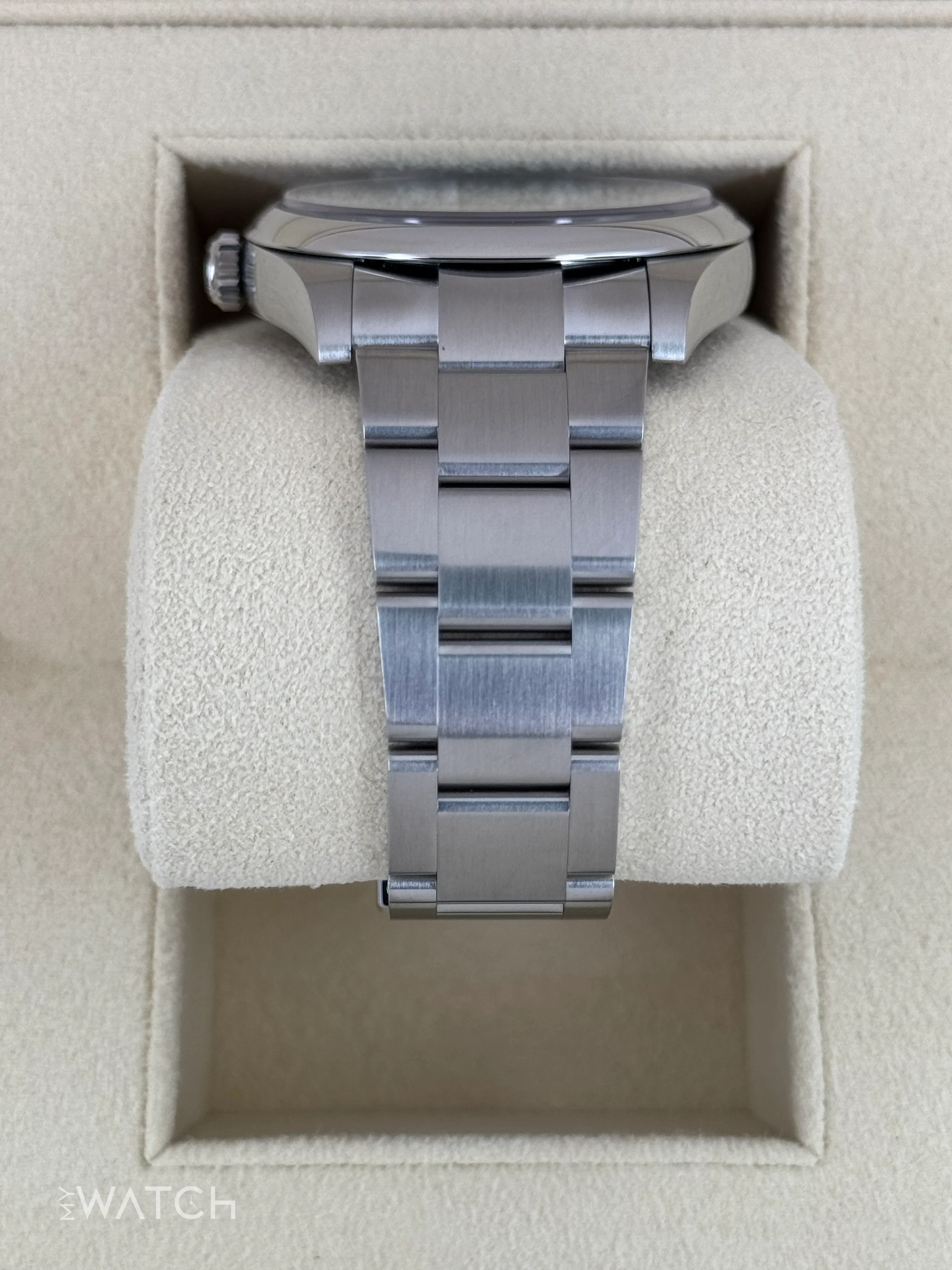 NEW 2025 Rolex Oyster Perpetual 41mm 124300 Green Dial - Image 4