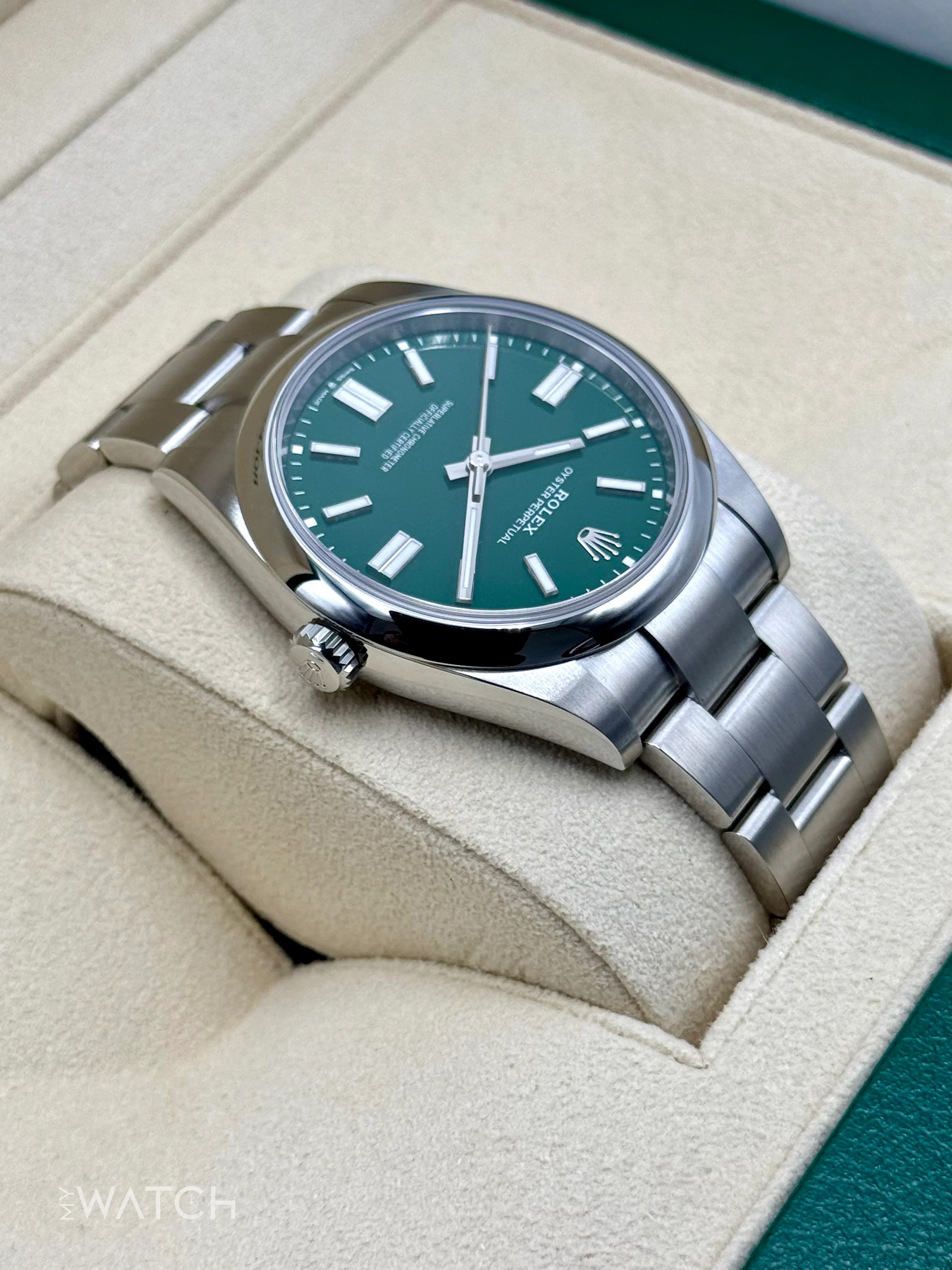 NEW 2025 Rolex Oyster Perpetual 41mm 124300 Green Dial - Image 8
