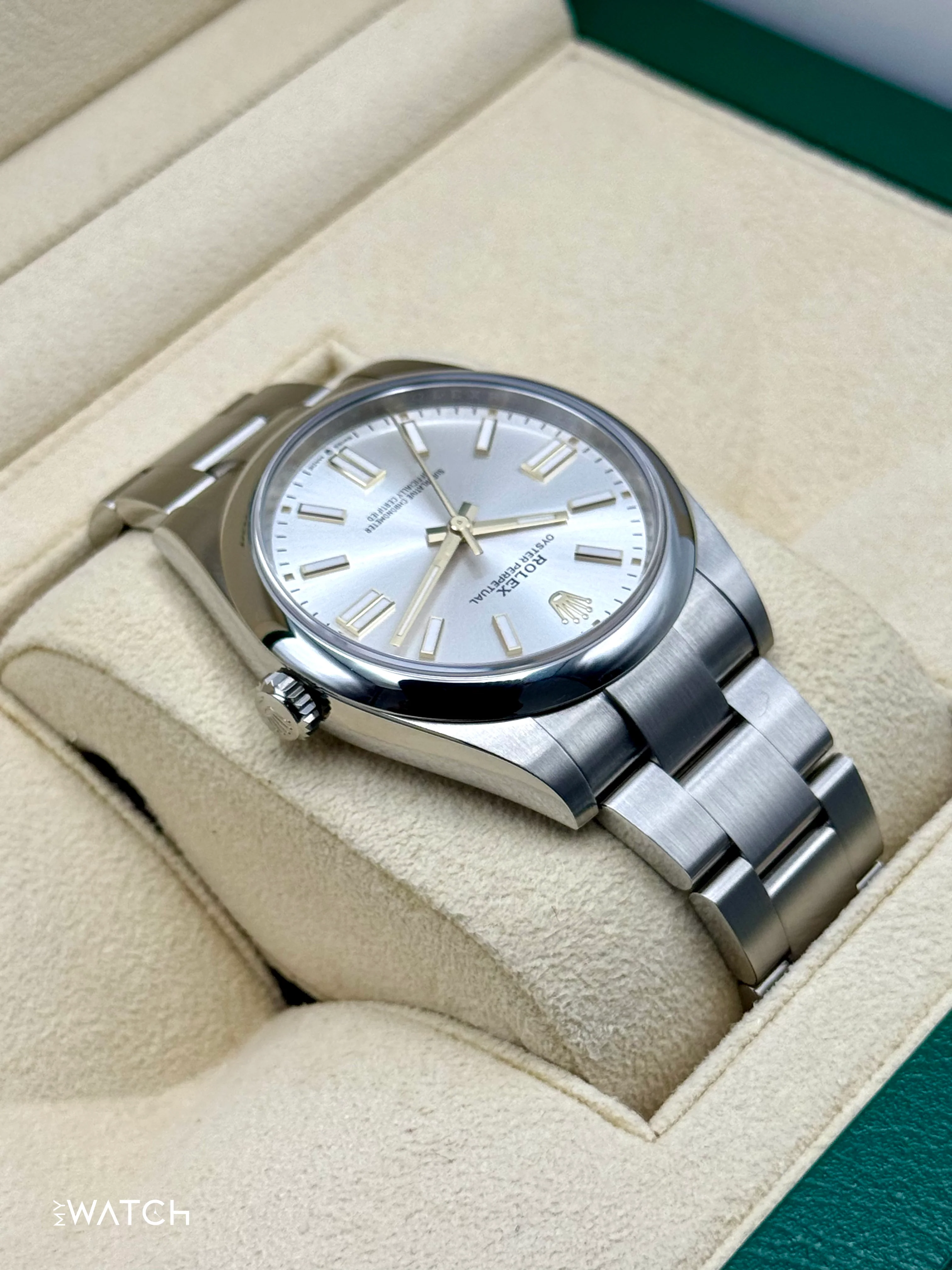 NEW 2025 Rolex Oyster Perpetual 41mm 124300 Silver Dial - Image 8