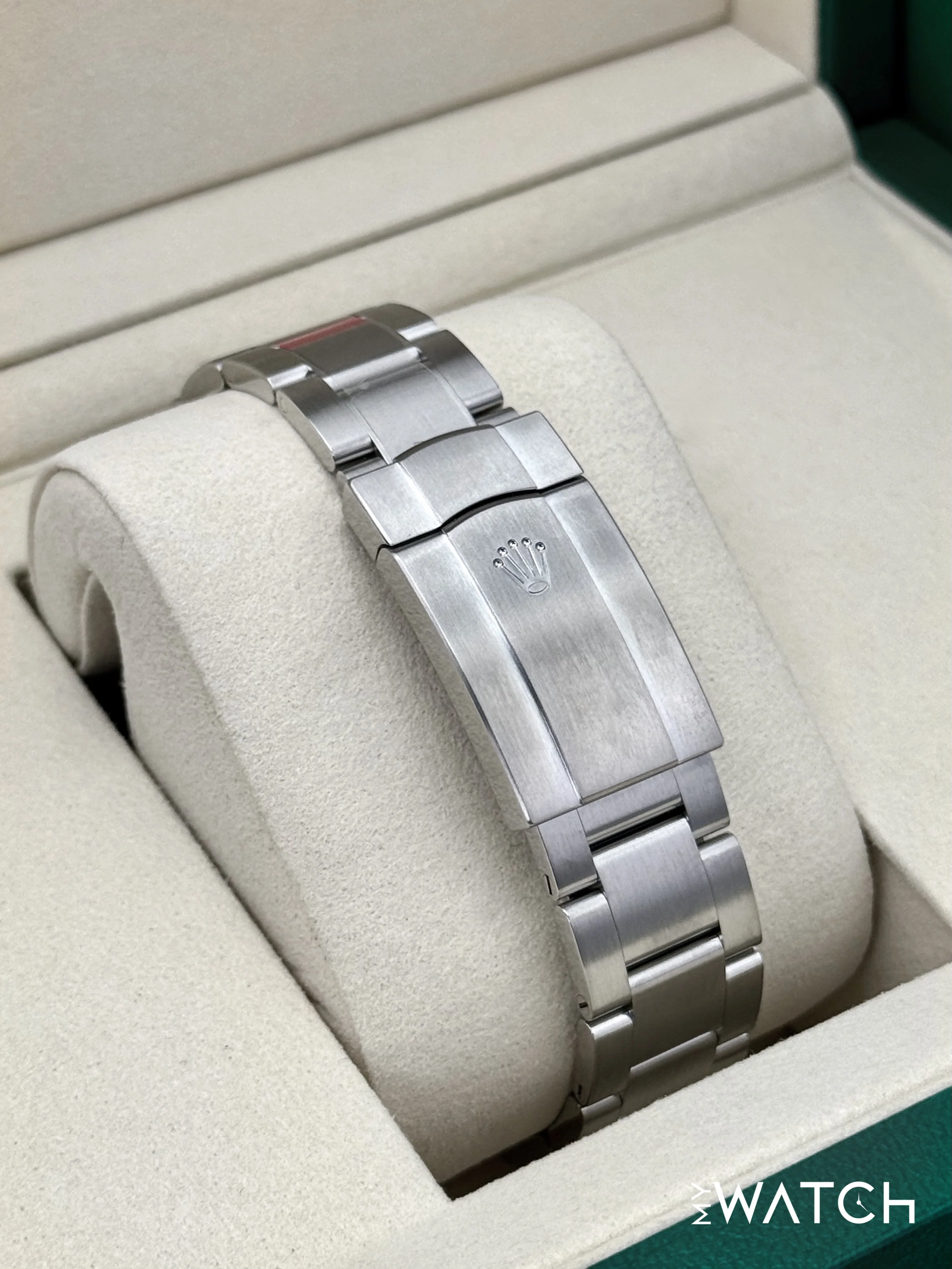 NEW 2025 Rolex Oyster Perpetual 41mm 134300 Candy Pink Dial - Image 2