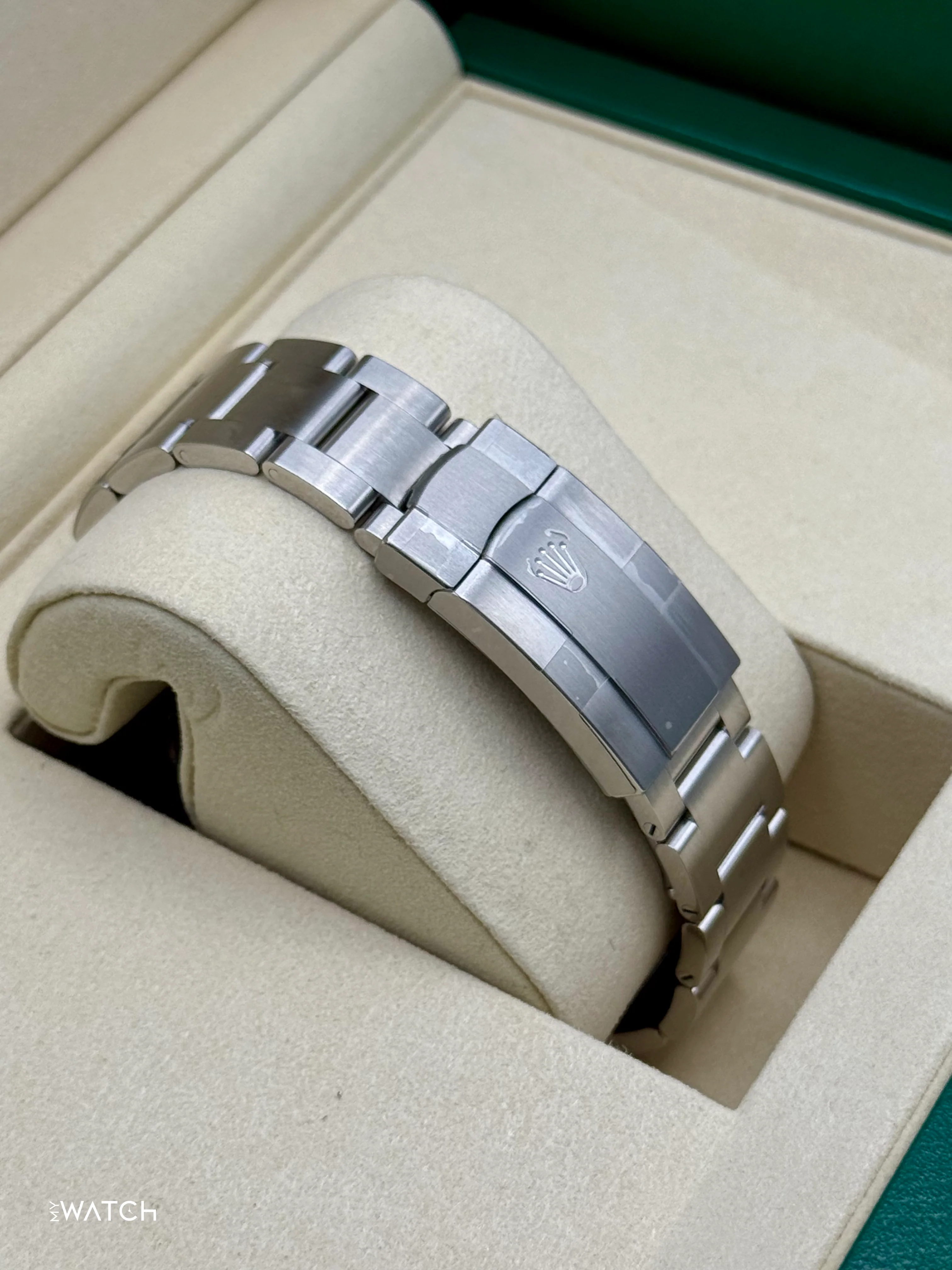 NEW 2025 Rolex Oyster Perpetual 41mm 134300 Med Blue Dial - Image 2