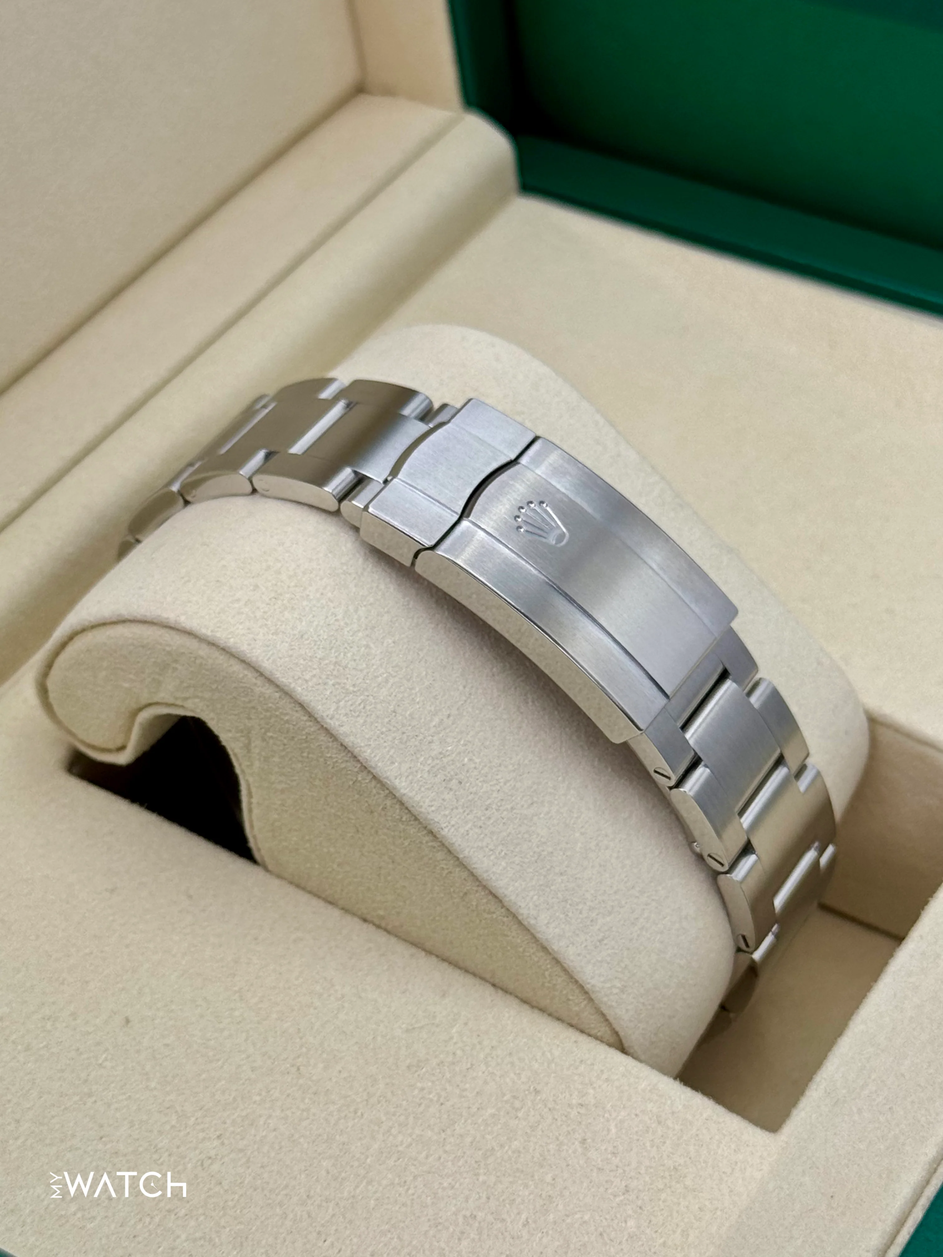 NEW 2025 Rolex Oyster Perpetual 41mm 134300 Med Blue Dial - Image 2