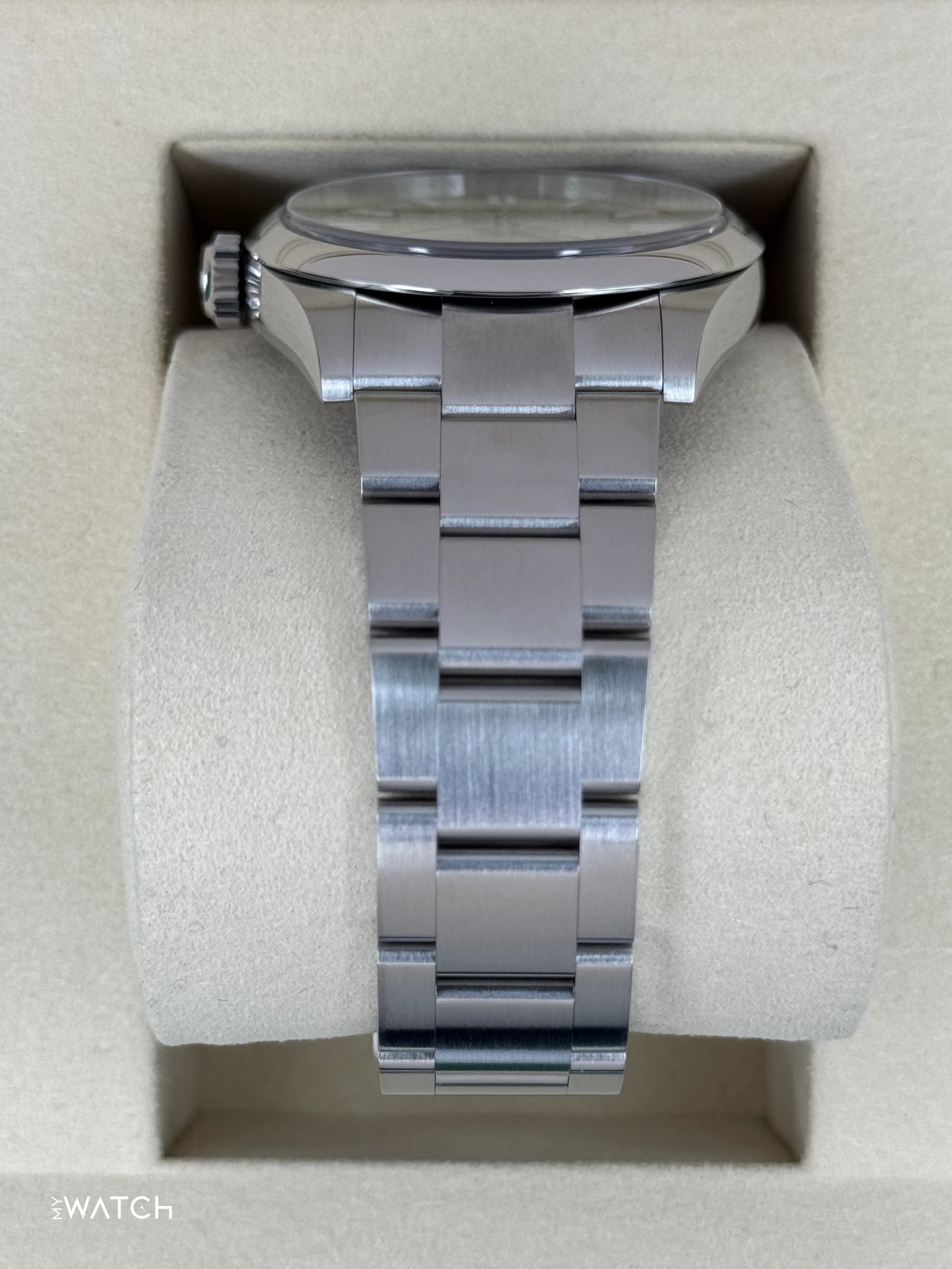 NEW 2025 Rolex Oyster Perpetual 41mm 134300 Pistachio Dial - Image 4