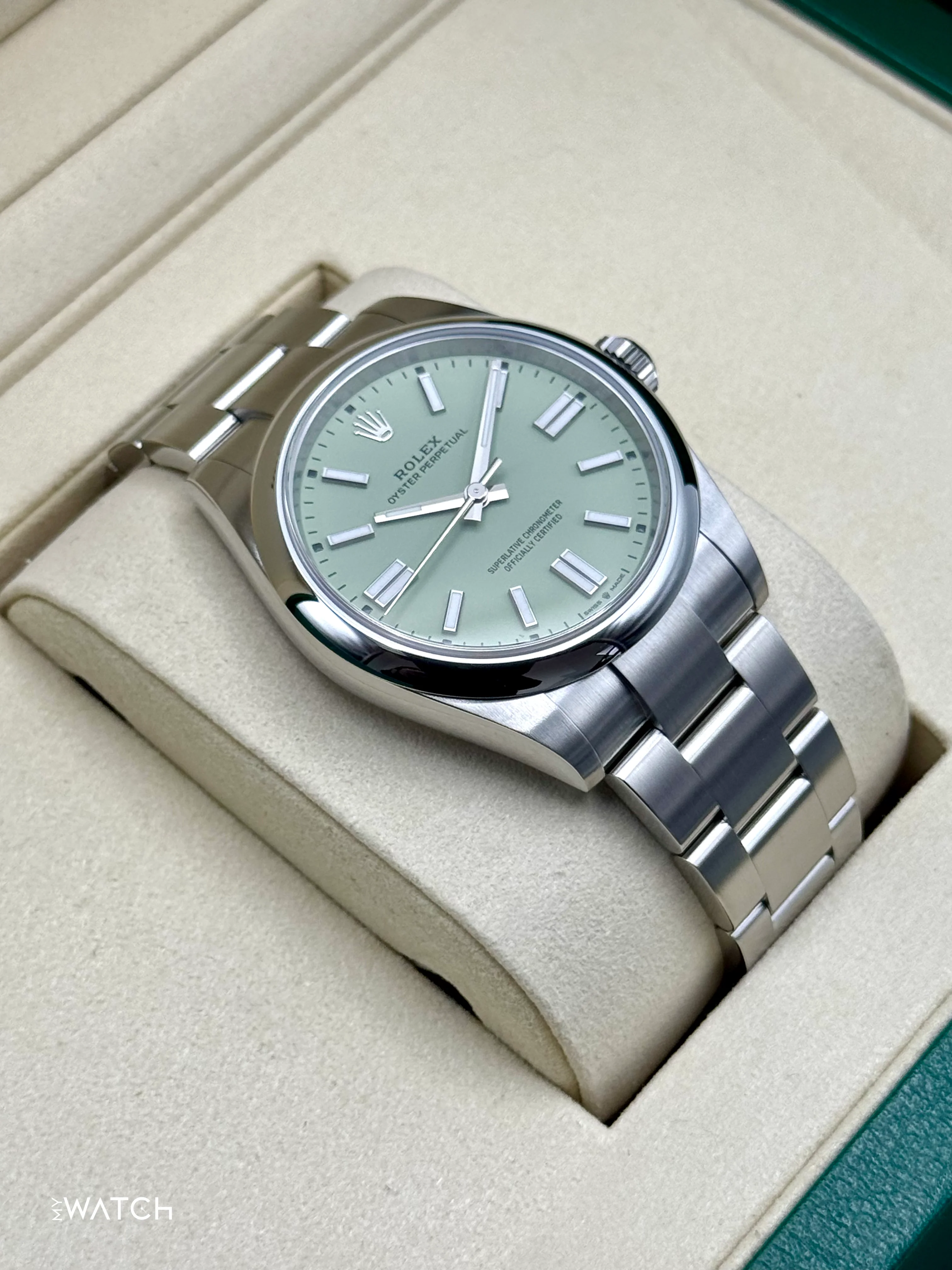 NEW 2025 Rolex Oyster Perpetual 41mm 134300 Pistachio Dial - Image 6