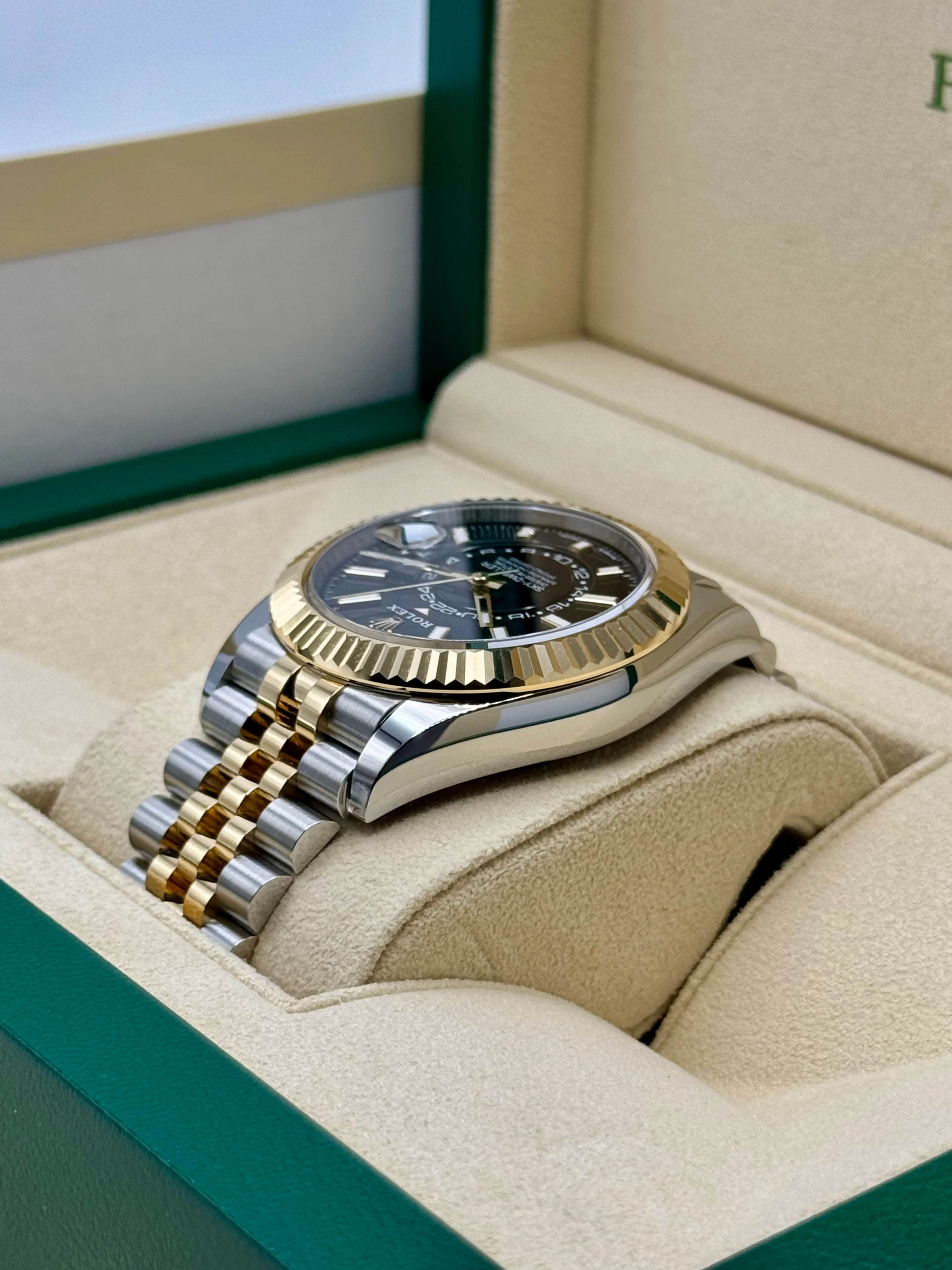 NEW 2025 Rolex Sky-Dweller 42mm 336933 Jubilee Black Dial - Image 7