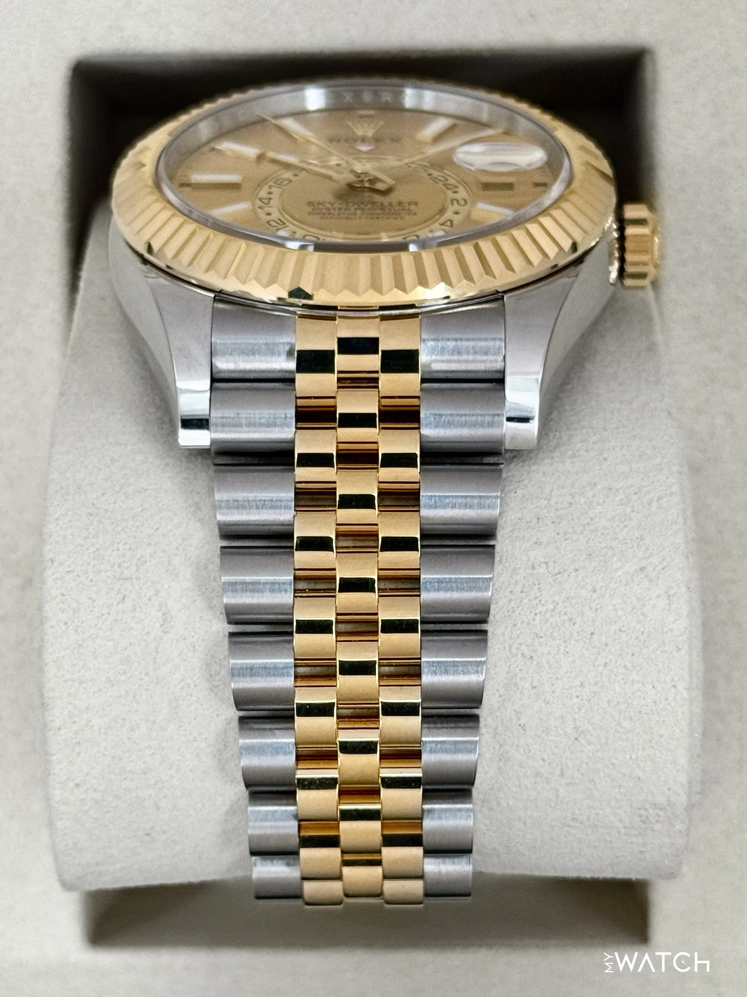 NEW 2025 Rolex Sky-Dweller 42mm 336933 Jubilee Champagne Dial - Image 3