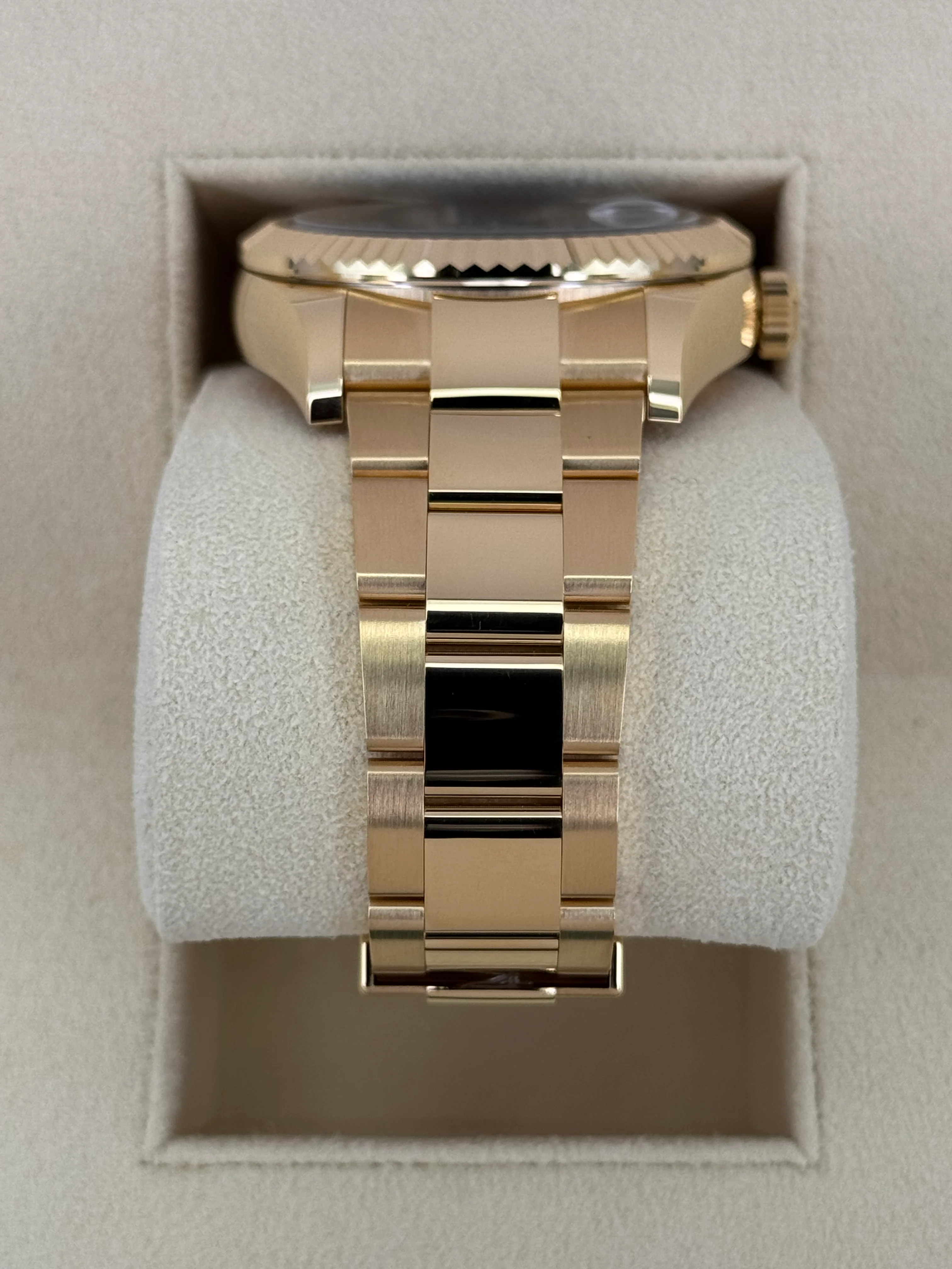 NEW 2025 Rolex Sky-Dweller 42mm 336938 Yellow Gold Oyster Black Dial - Image 3