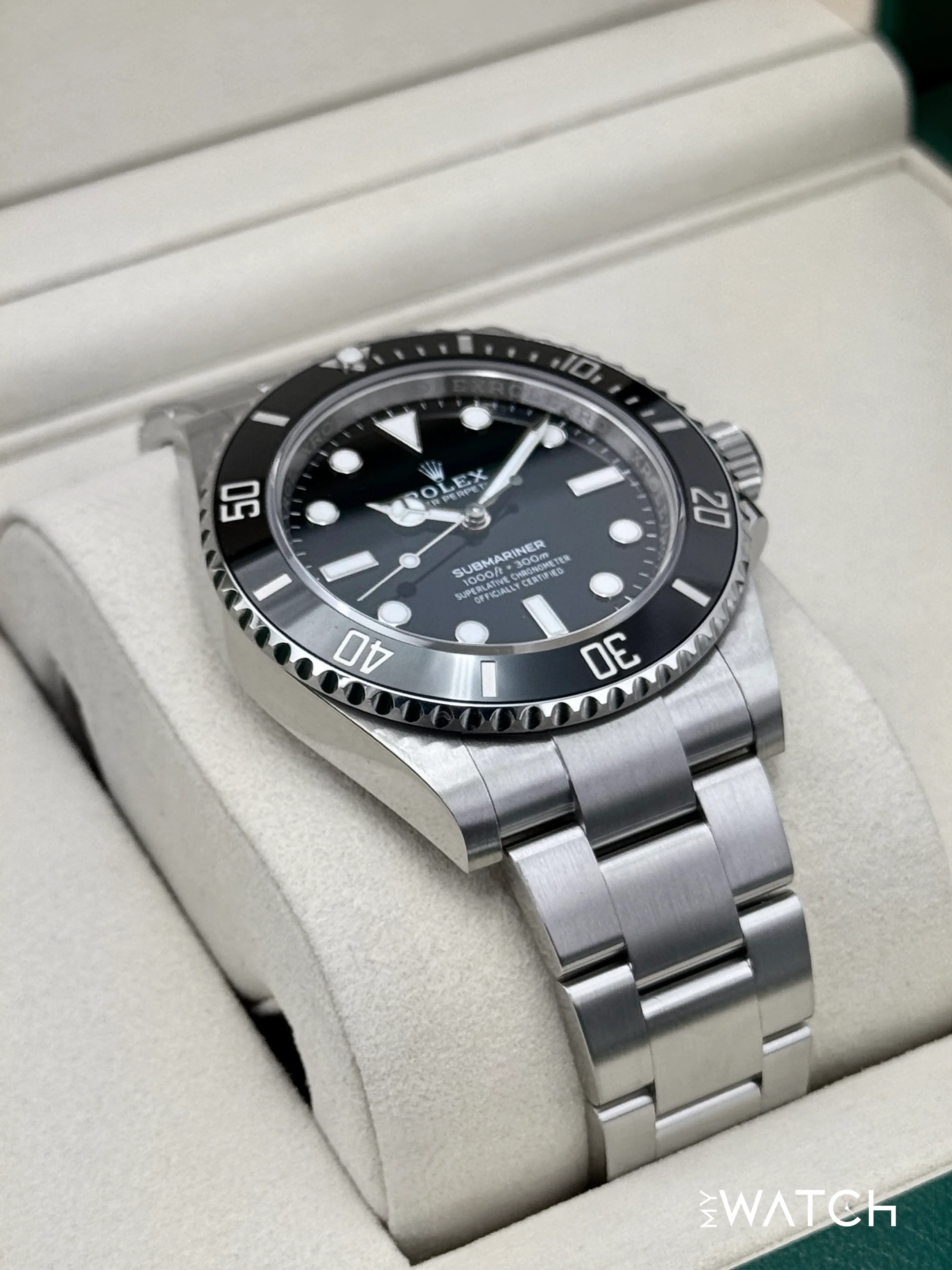 NEW 2025 Rolex Submariner 41mm 124060 Stainless Steel Black Dial - Image 6