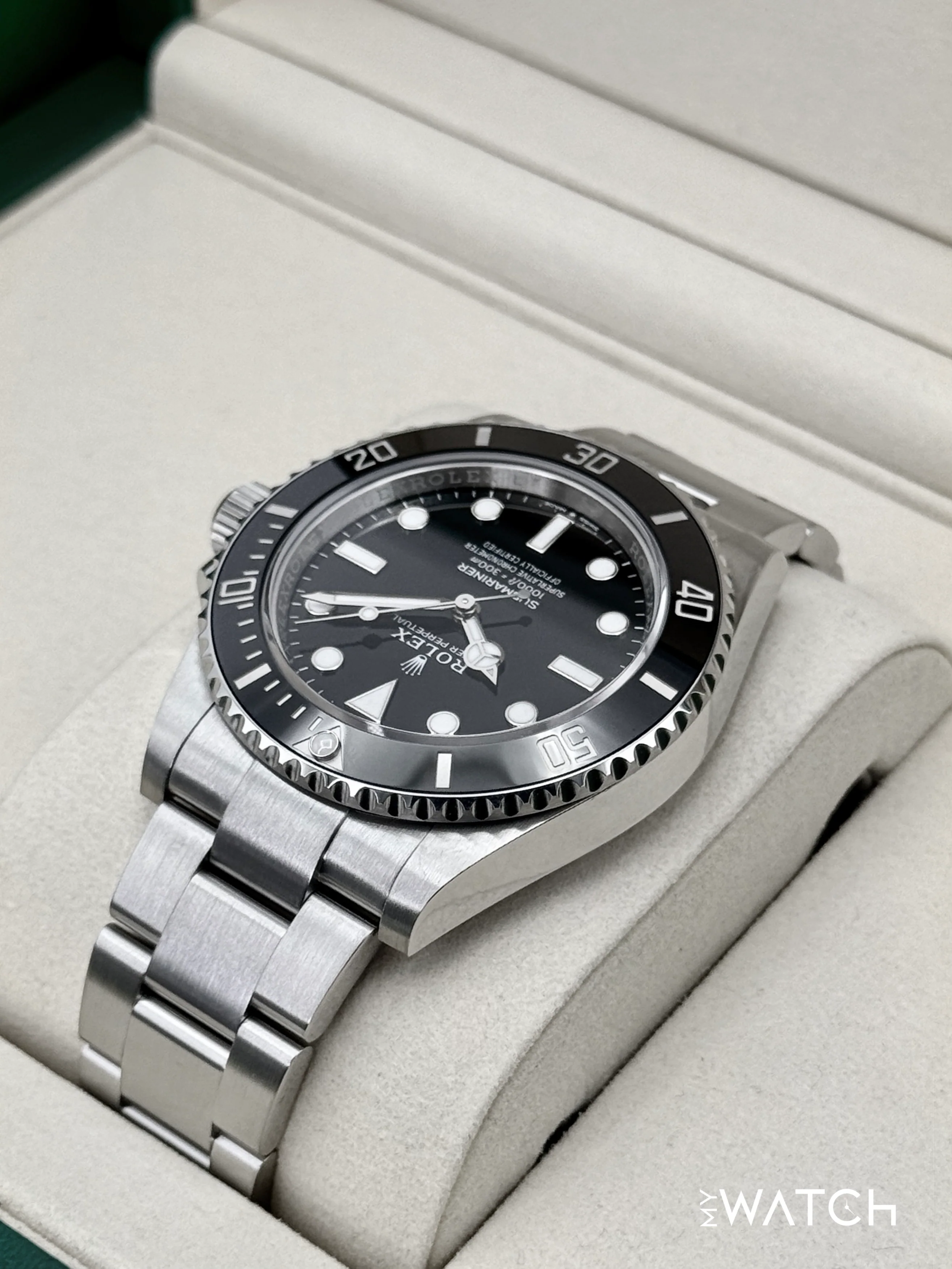 NEW 2025 Rolex Submariner 41mm 124060 Stainless Steel Black Dial - Image 7