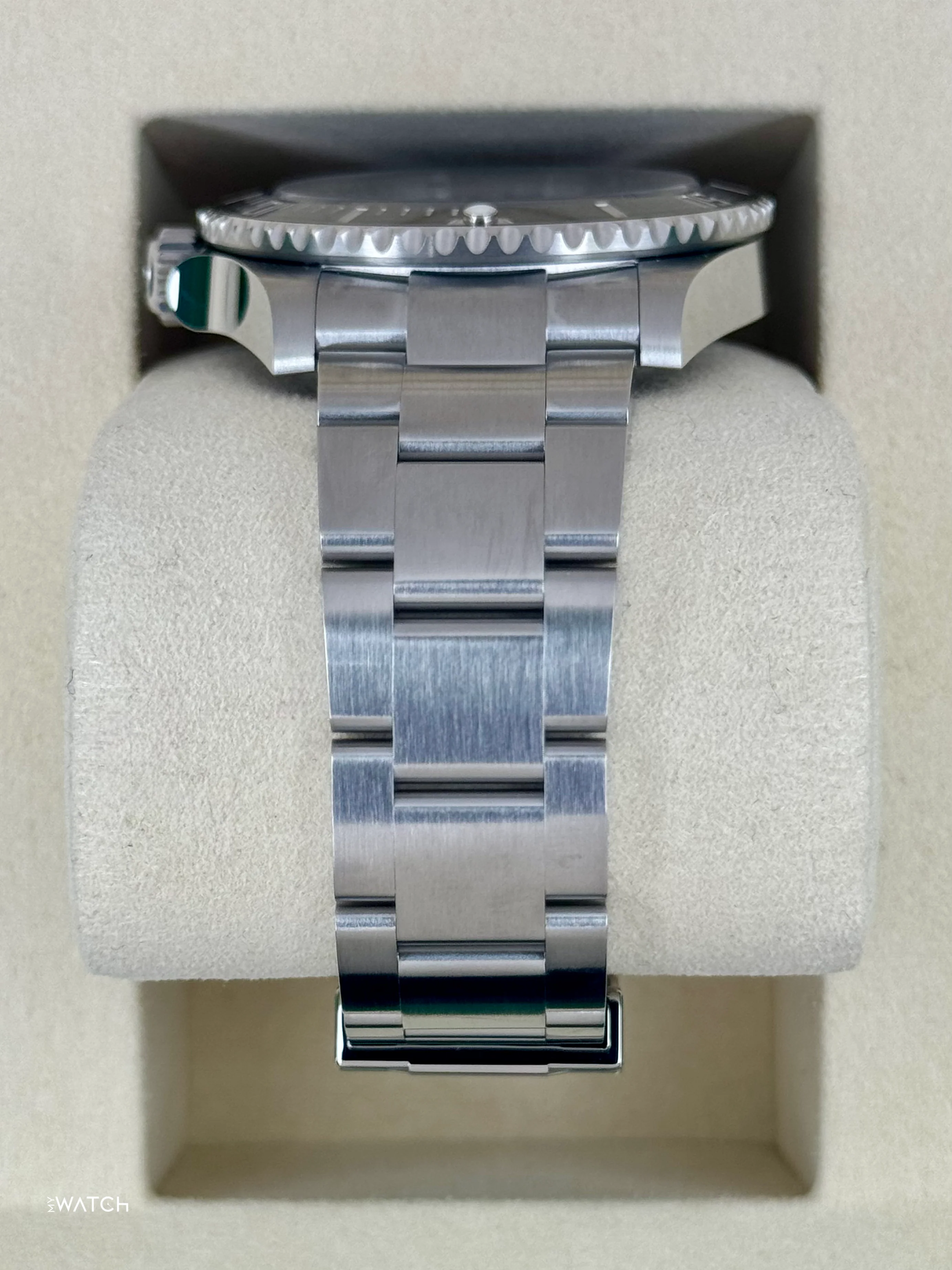 NEW 2025 Rolex Submariner 41mm 124060 Stainless Steel Black Dial (STICKERED) - Image 4