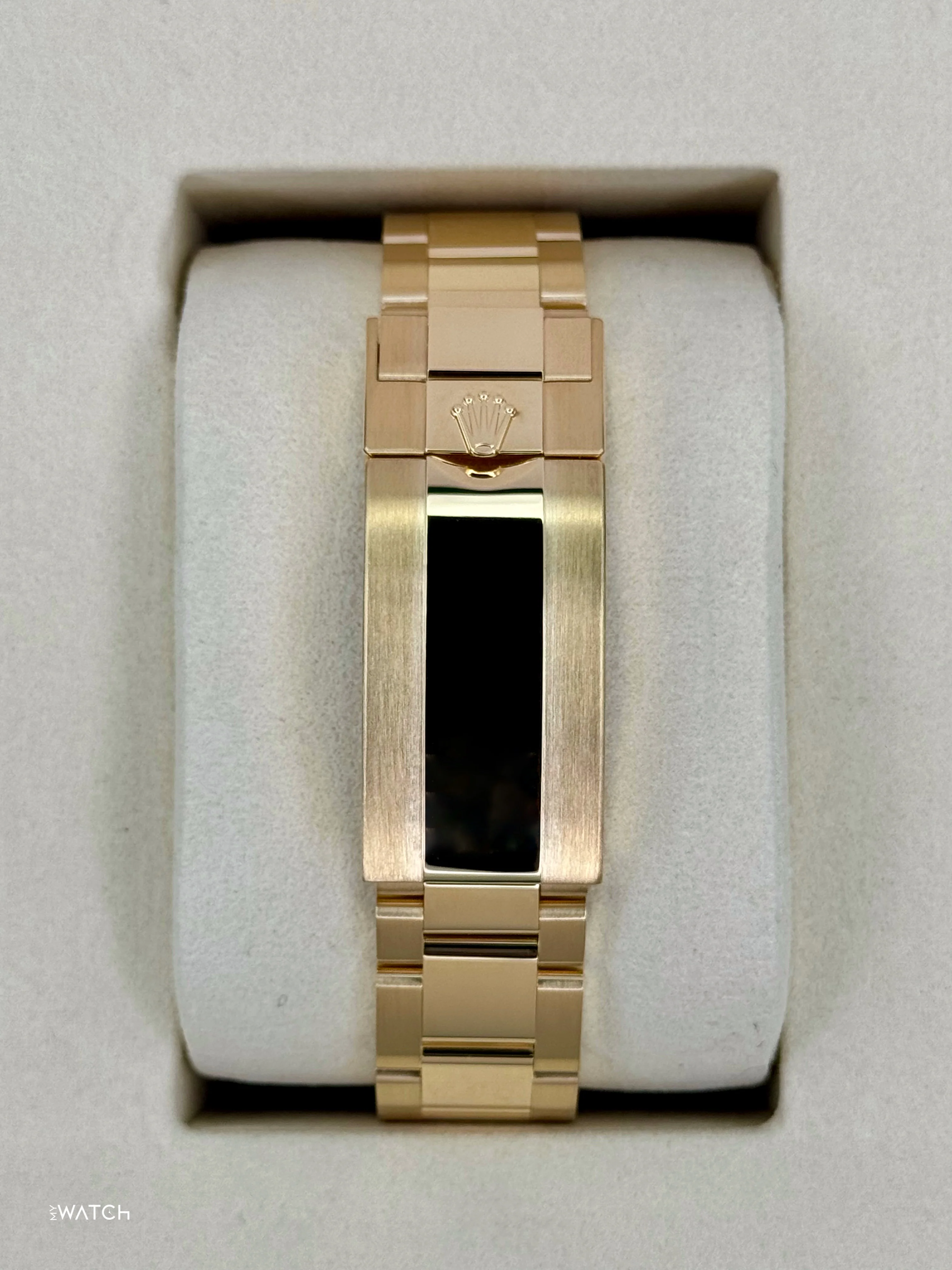 NEW 2025 Rolex Submariner 41mm 126618LN Yellow Gold Black Dial - Image 2