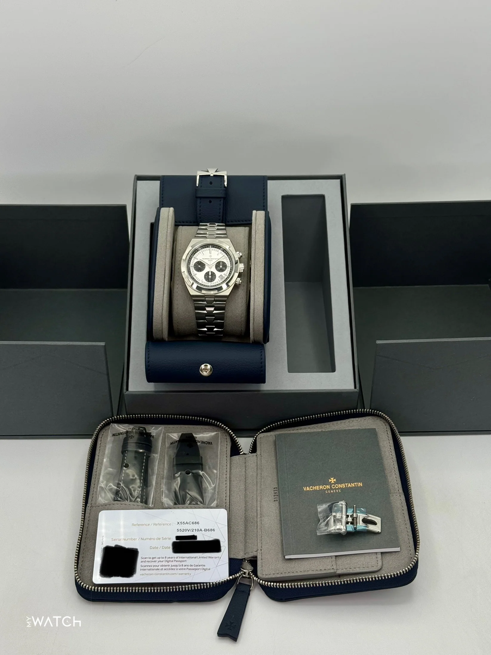 NEW 2025 Vacheron Constantin Overseas 42.5mm 5520V Stainless Steel Silver Dial - Image 8