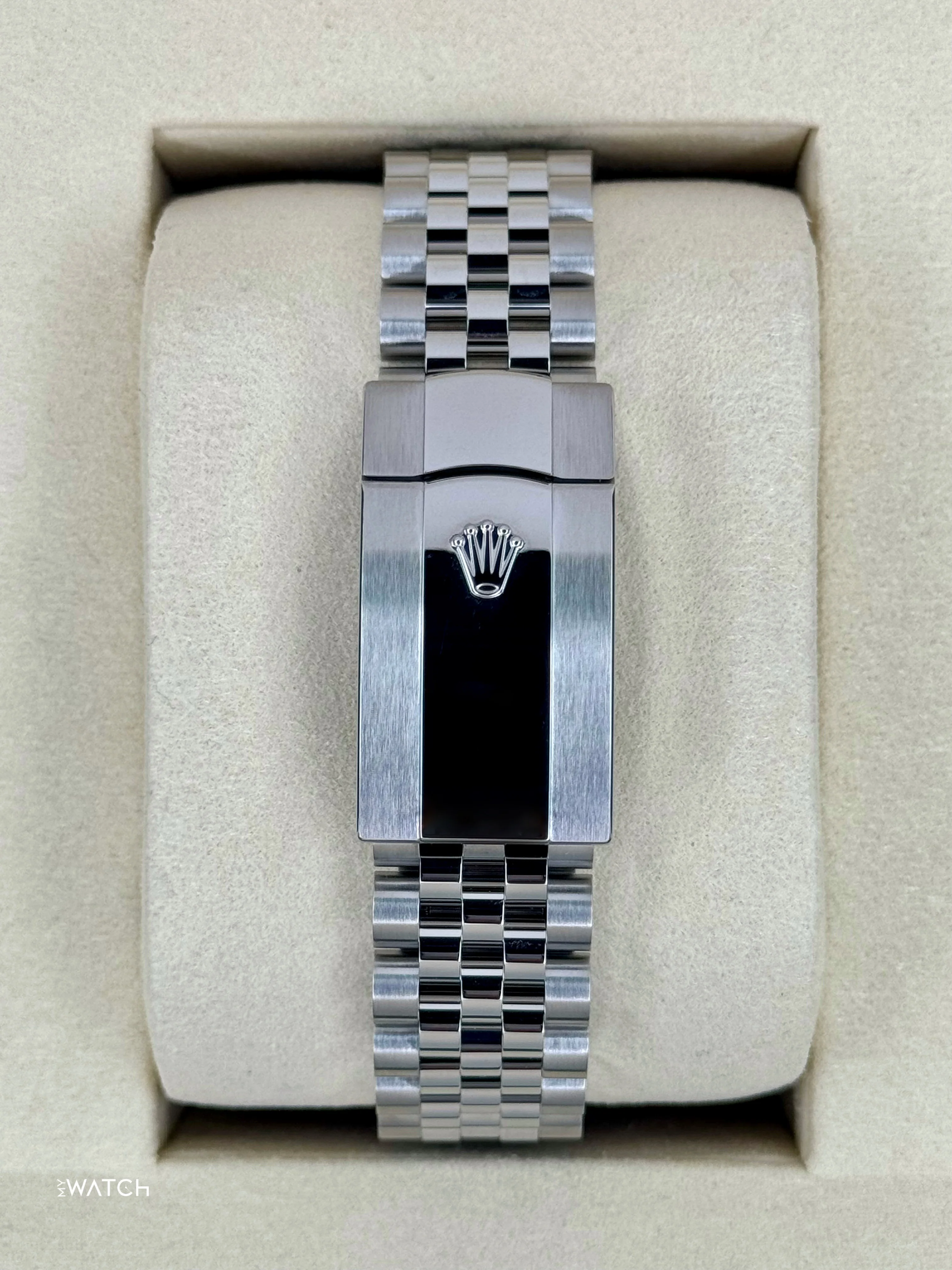 NEW 2026 Rolex Datejust 36mm 126200 Stainless Steel Jubilee Blue Dial - Image 2