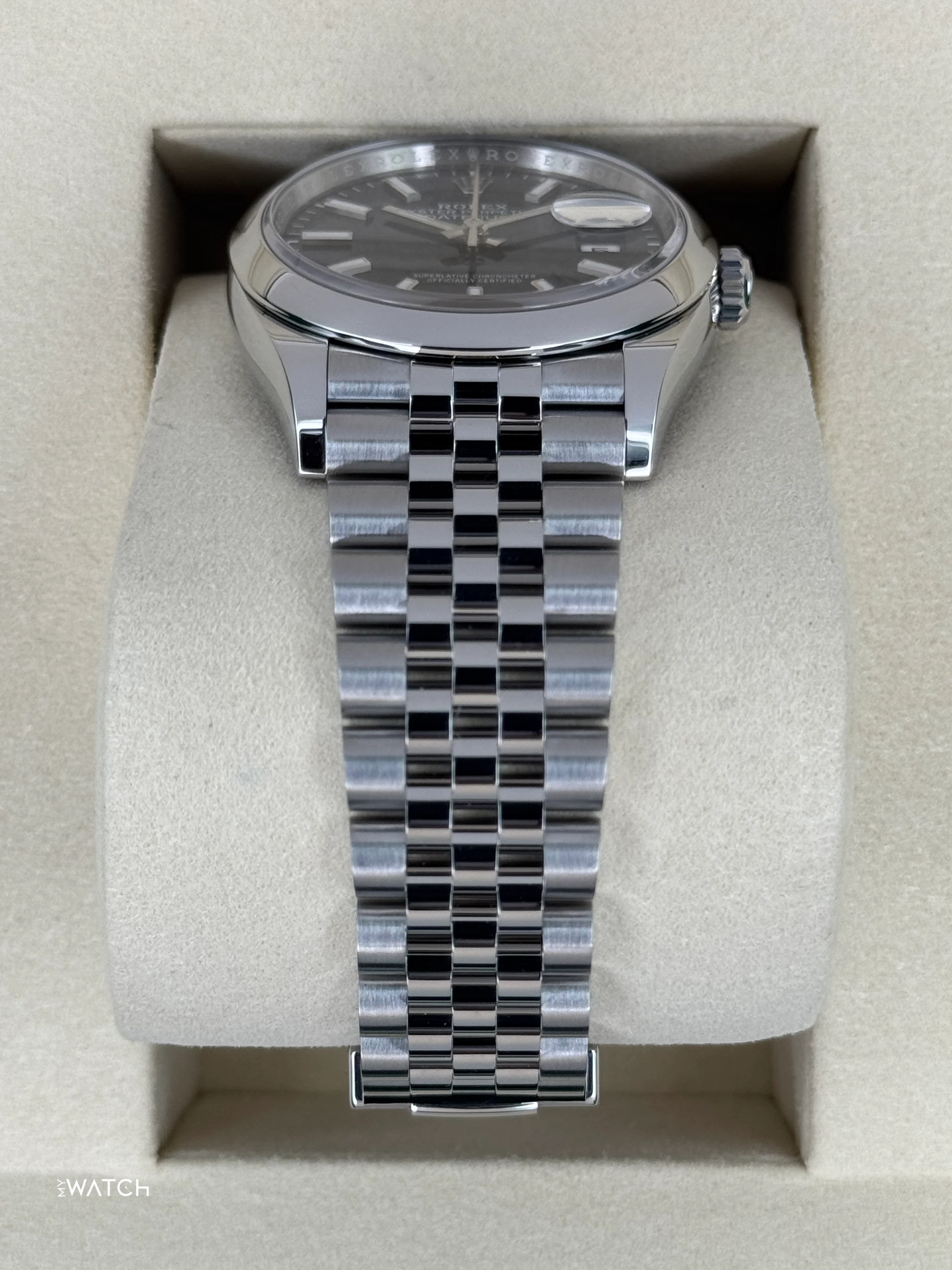 NEW 2026 Rolex Datejust 36mm 126200 Stainless Steel Jubilee Blue Dial - Image 4
