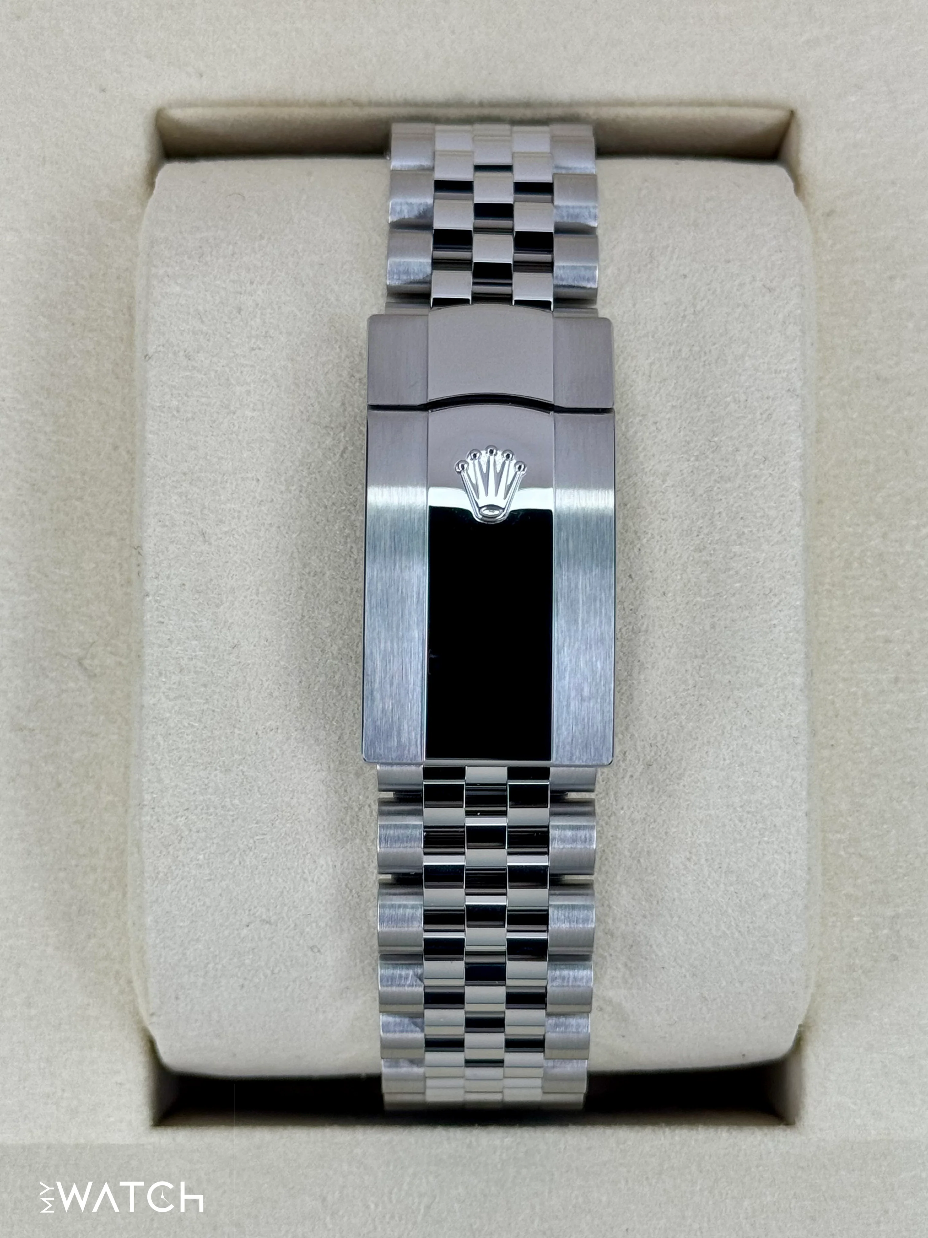 NEW 2026 Rolex Datejust 36mm 126200 Stainless Steel Jubilee Green Dial - Image 2