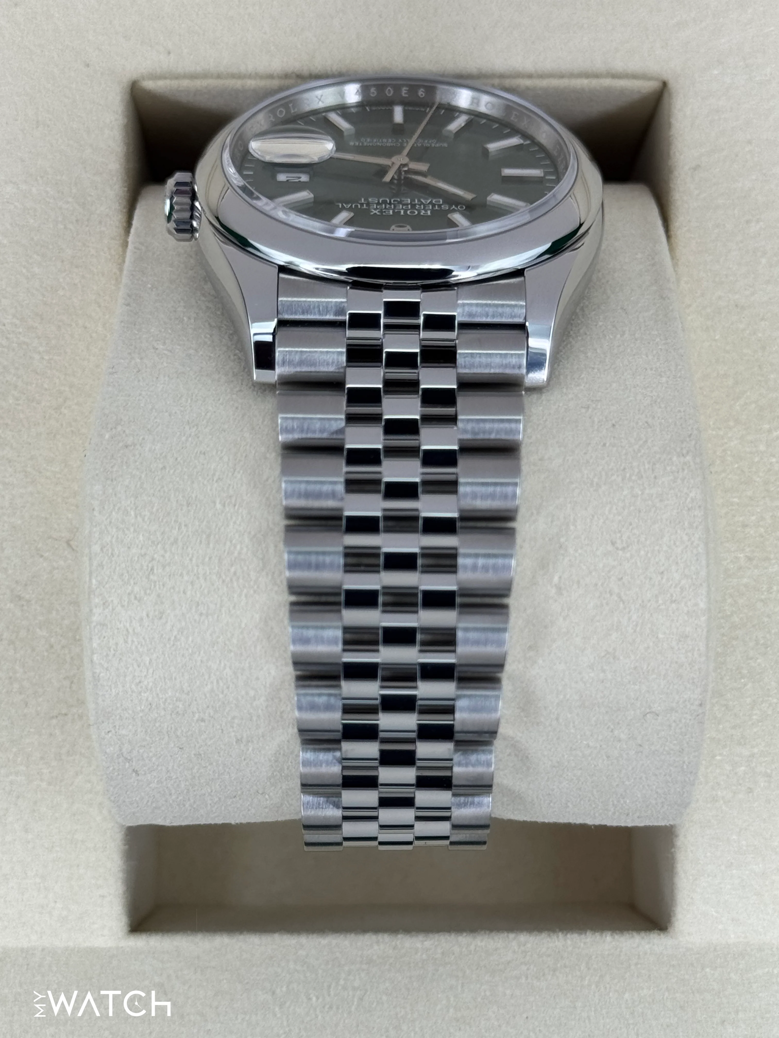 NEW 2026 Rolex Datejust 36mm 126200 Stainless Steel Jubilee Green Dial - Image 4