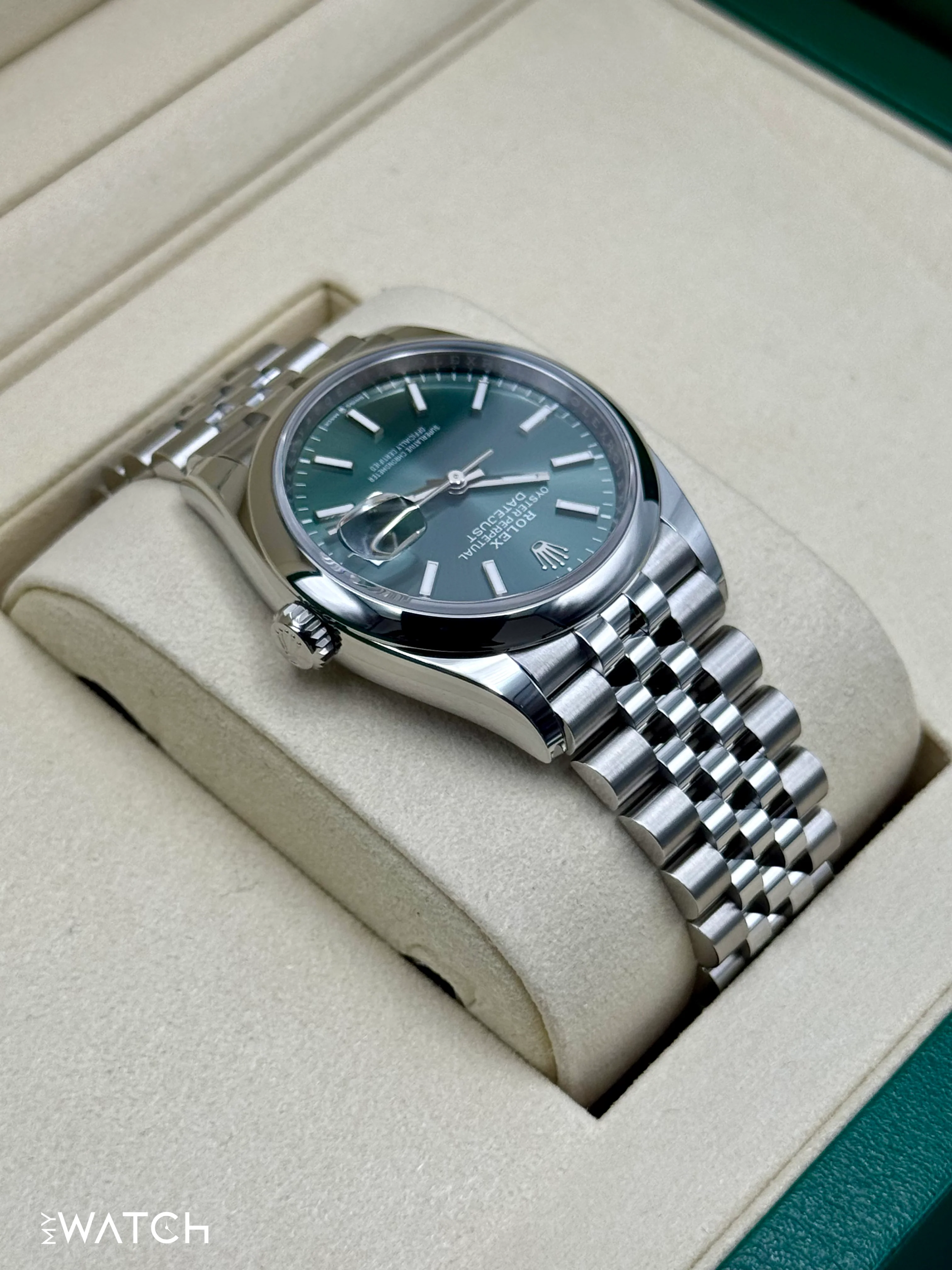 NEW 2026 Rolex Datejust 36mm 126200 Stainless Steel Jubilee Green Dial - Image 8