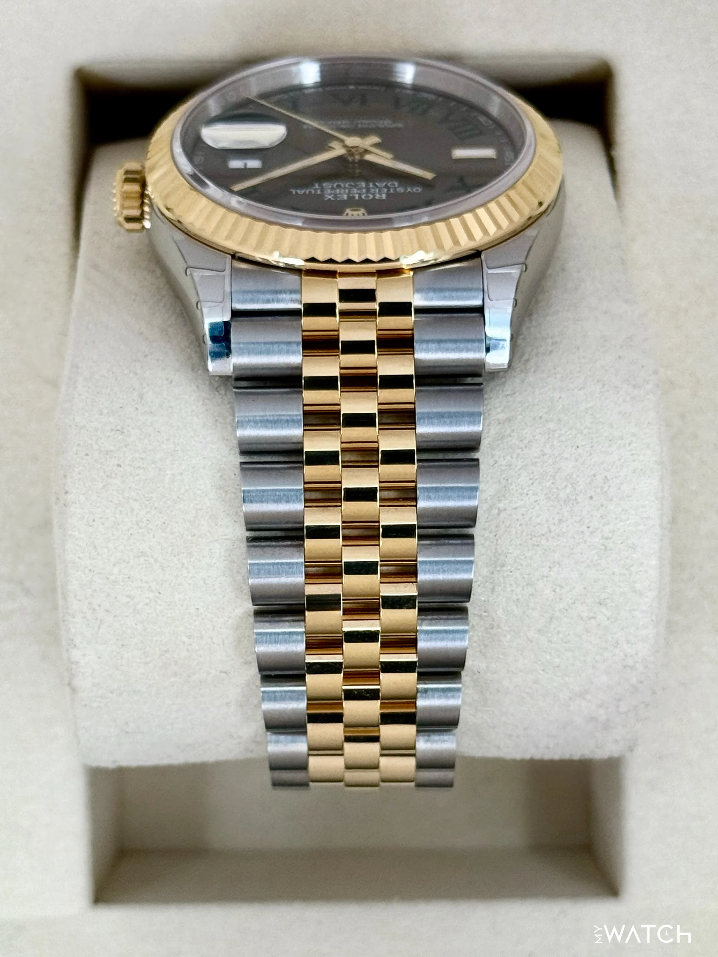 NEW 2026 Rolex Datejust 36mm 126233 Two-Tone Jubilee Wimbledon Dial (STICKERED) - Image 4