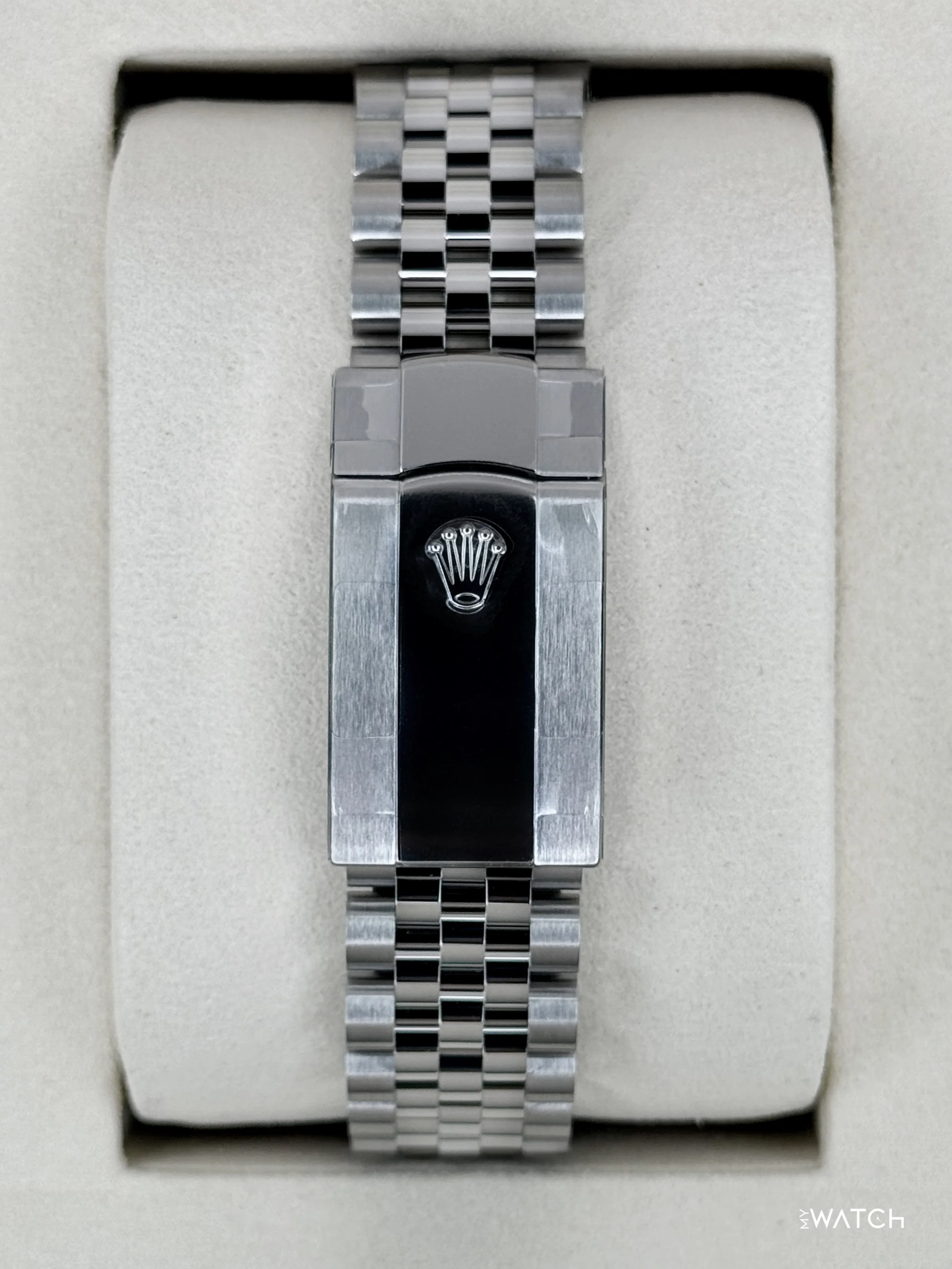 NEW 2026 Rolex Datejust 36mm 126234 Stainless Steel MOP Diamond Dial (STICKERED) - Image 2