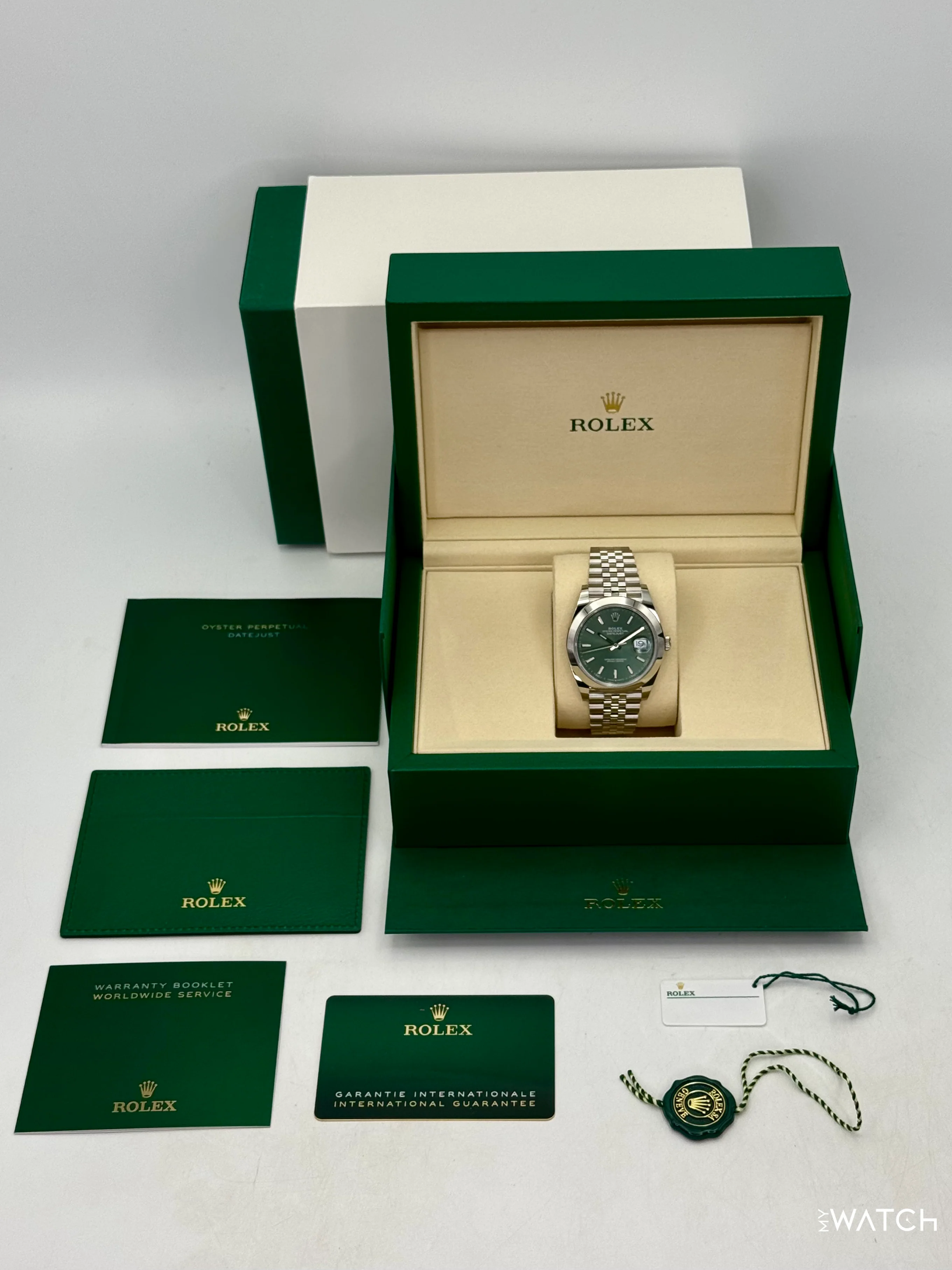 NEW 2026 Rolex Datejust 41mm 126300 Stainless Steel Jubilee Green Dial - Image 10