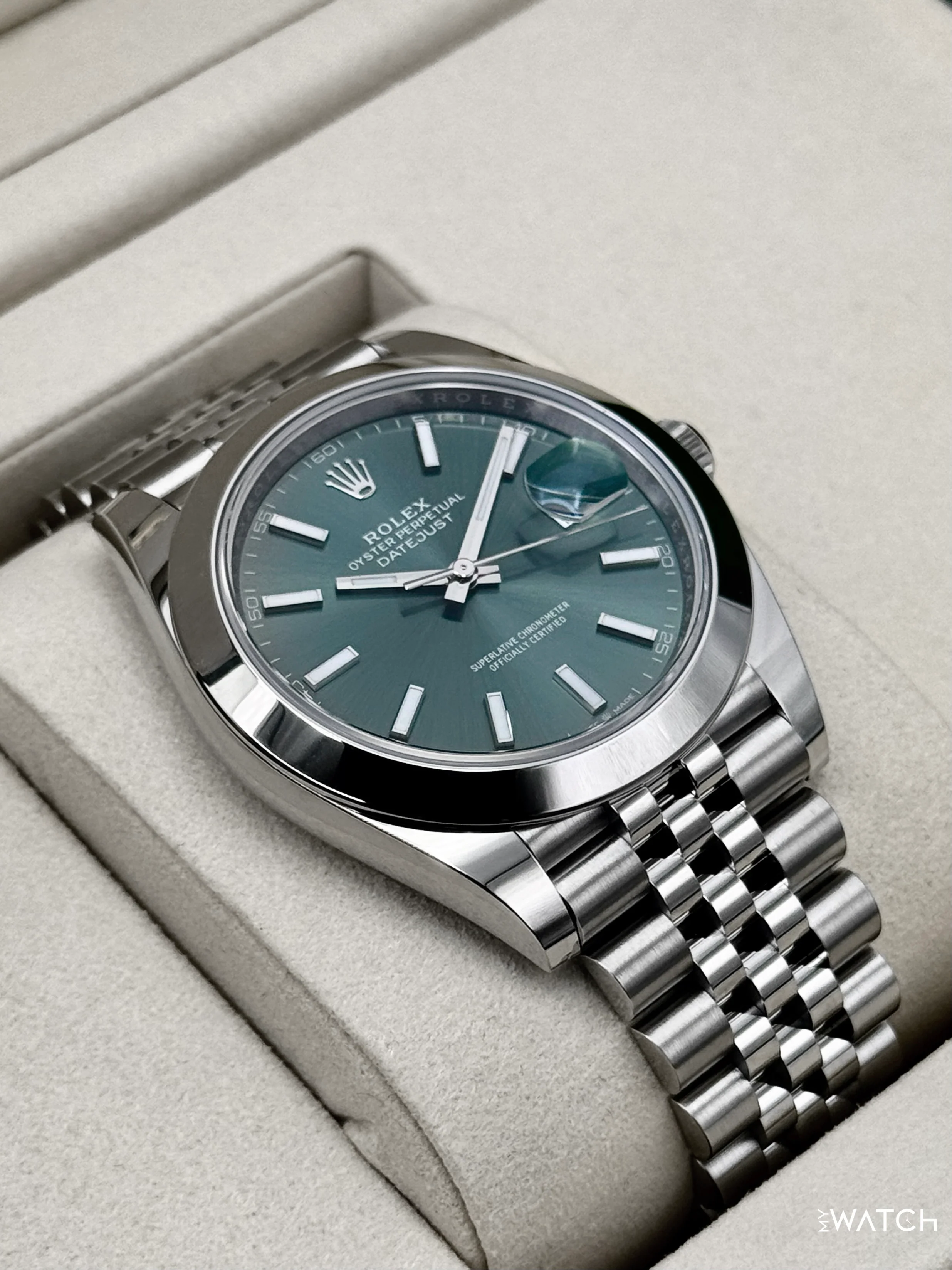NEW 2026 Rolex Datejust 41mm 126300 Stainless Steel Jubilee Green Dial - Image 6