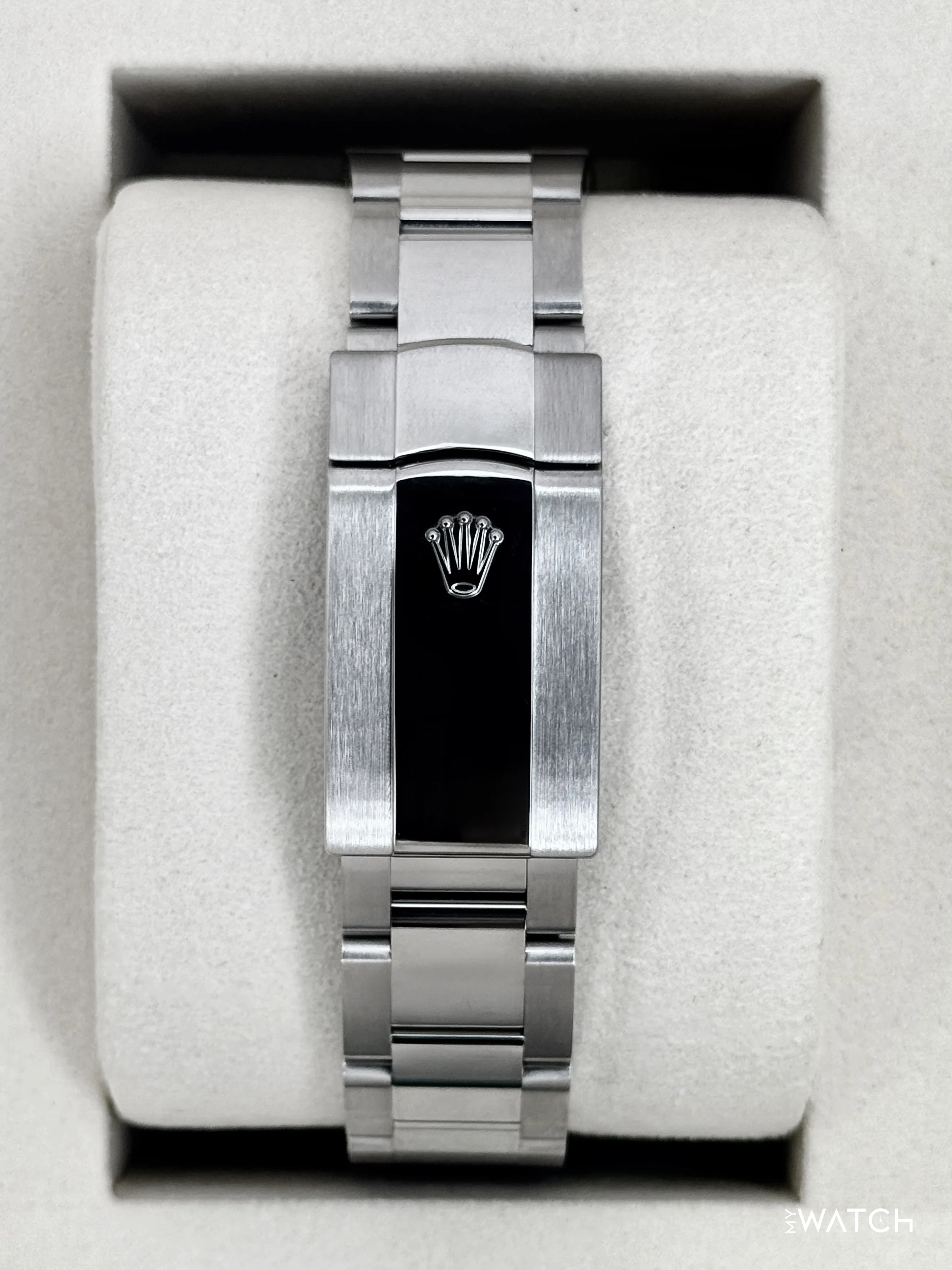 NEW 2026 Rolex Datejust 41mm 126300 Stainless Steel Oyster Green Dial - Image 2