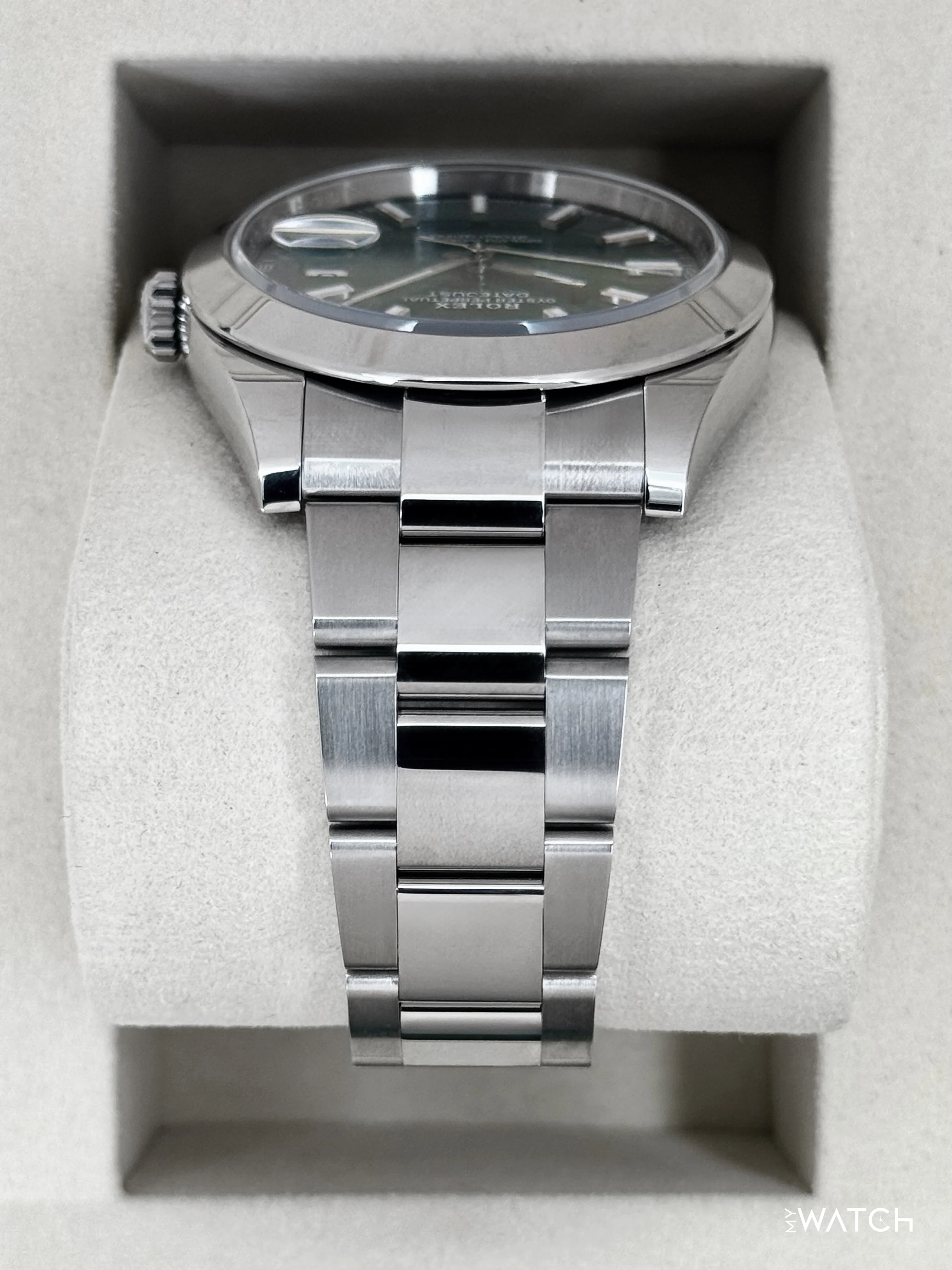 NEW 2026 Rolex Datejust 41mm 126300 Stainless Steel Oyster Green Dial - Image 3