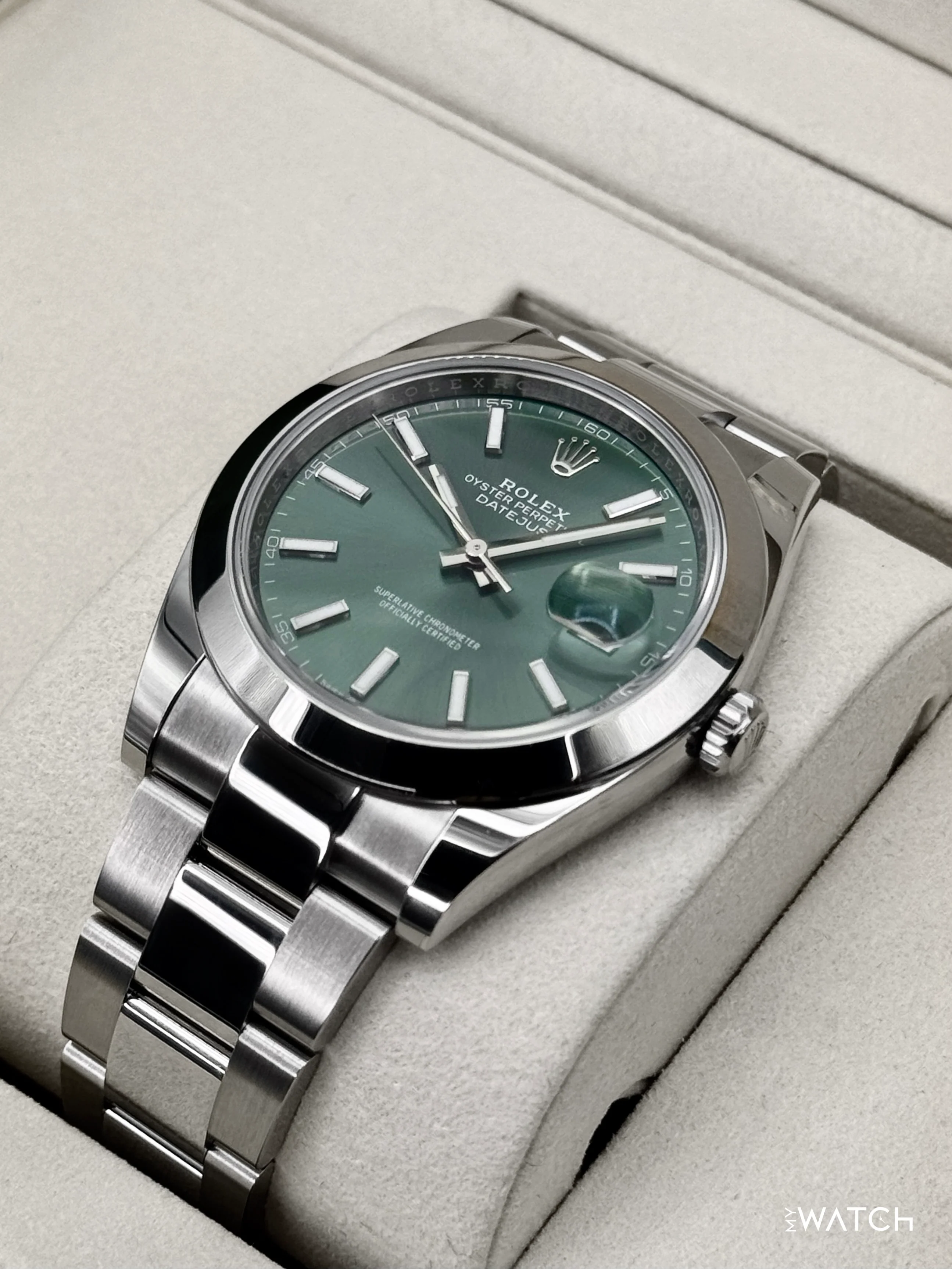 NEW 2026 Rolex Datejust 41mm 126300 Stainless Steel Oyster Green Dial - Image 5