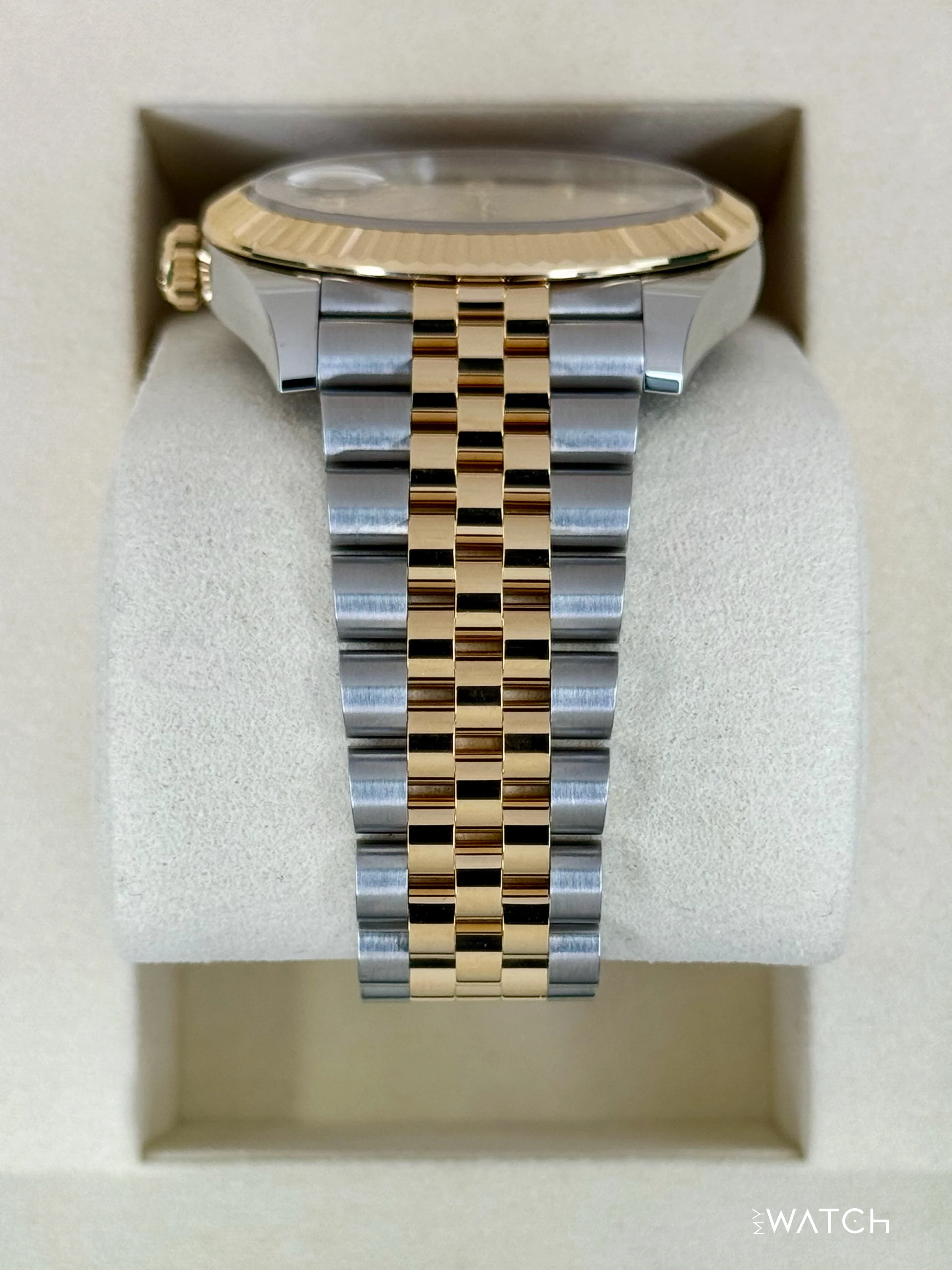 NEW 2026 Rolex Datejust 41mm 126333 Two-Tone Jubilee Champagne Diamond Dial - Image 4