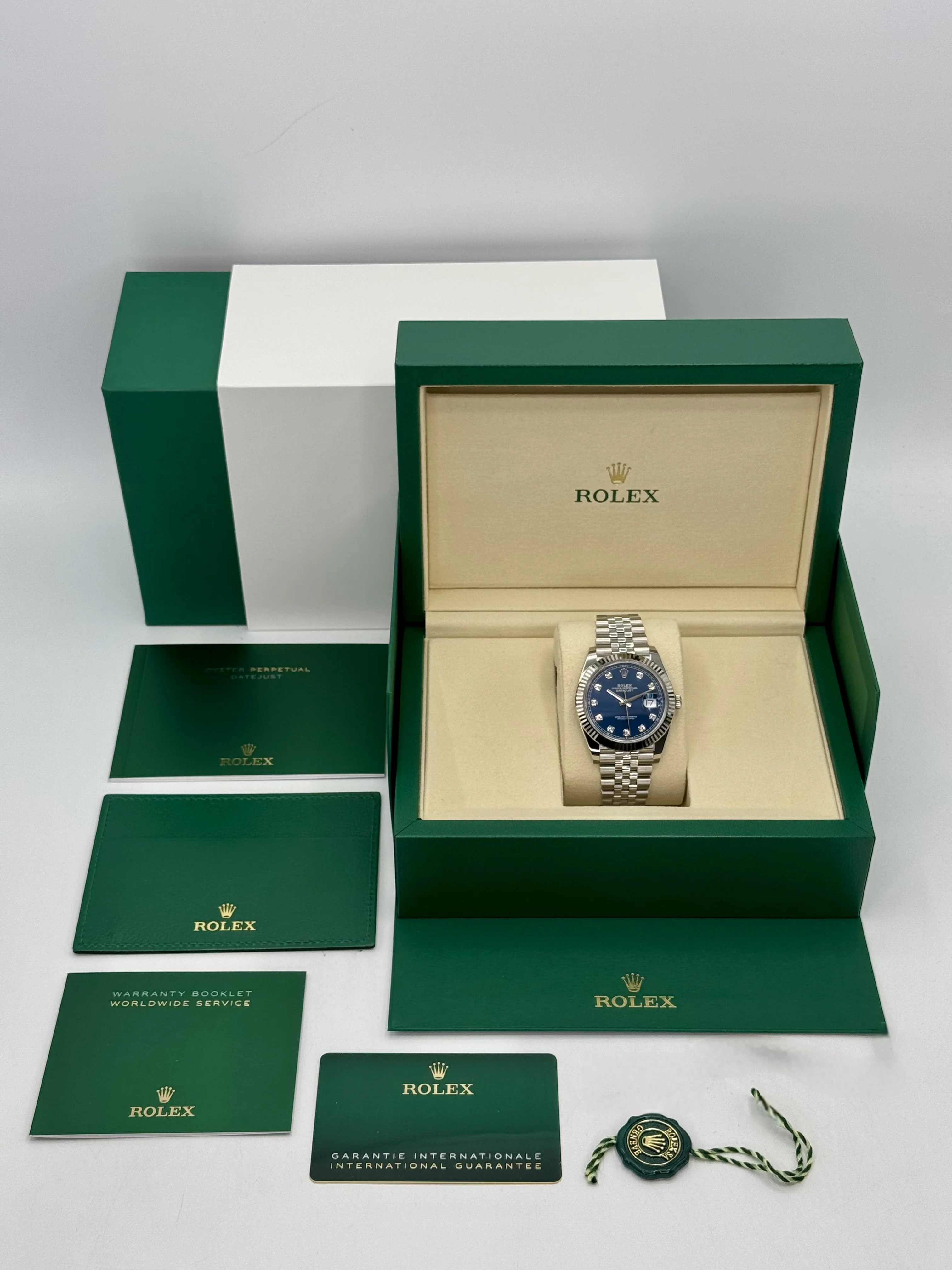 NEW 2026 Rolex Datejust 41mm 126334 Stainless Steel Jubilee Blue Diamond Dial - Image 10