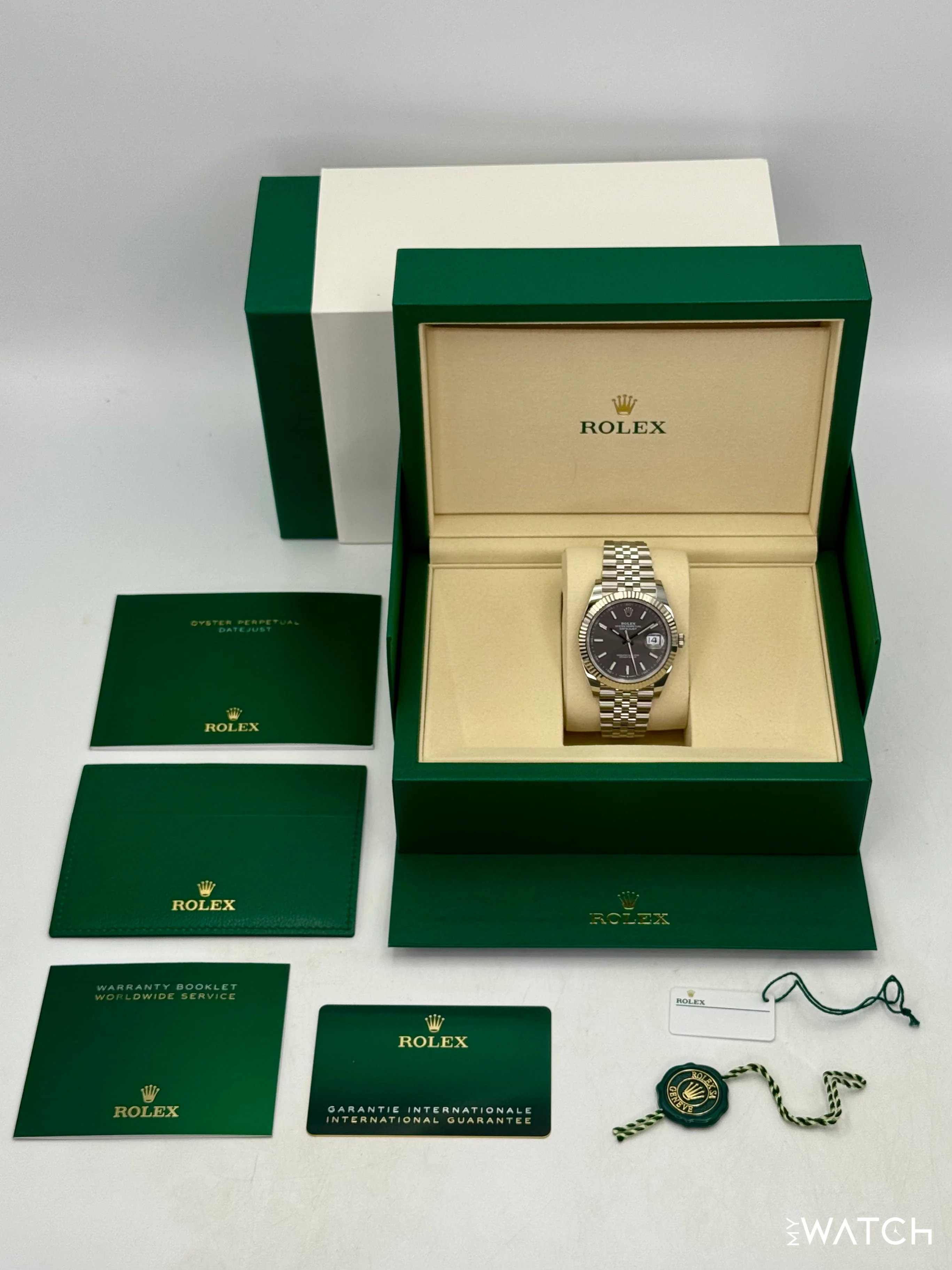 NEW 2026 Rolex Datejust 41mm 126334 Stainless Steel Jubilee Rhodium Dial - Image 10