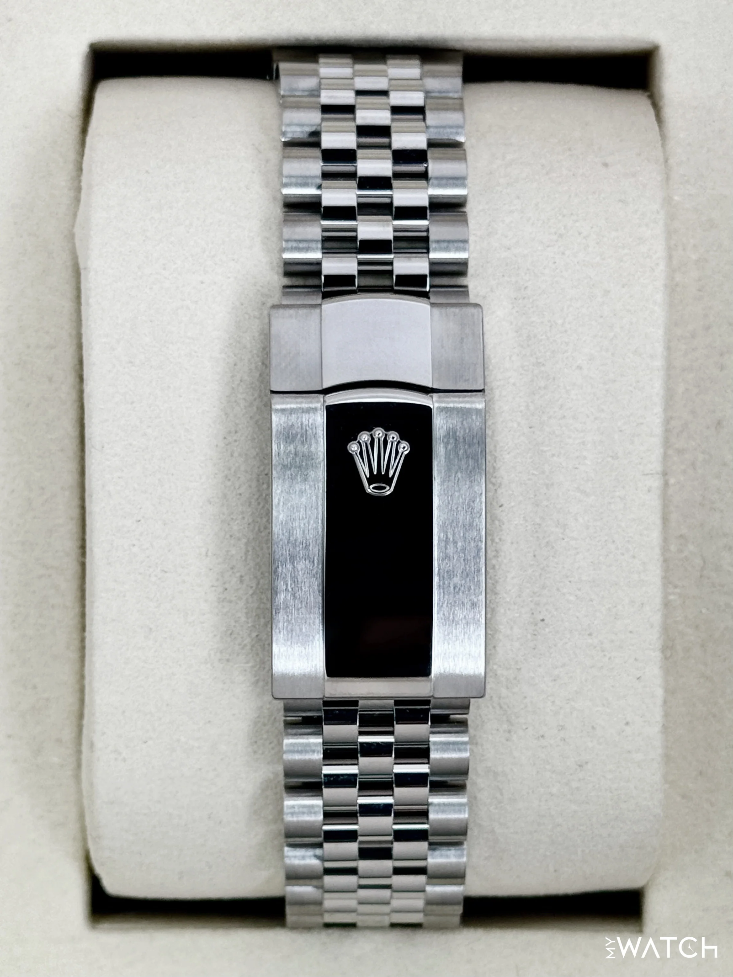 NEW 2026 Rolex Datejust 41mm 126334 Stainless Steel Jubilee Rhodium Dial - Image 2