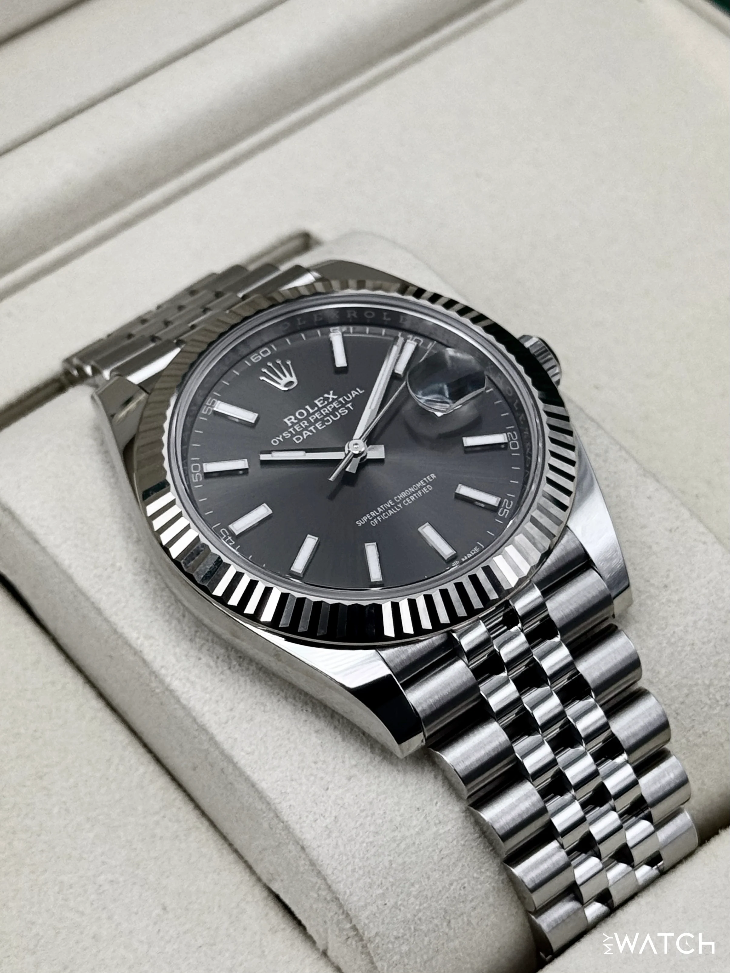 NEW 2026 Rolex Datejust 41mm 126334 Stainless Steel Jubilee Rhodium Dial - Image 6