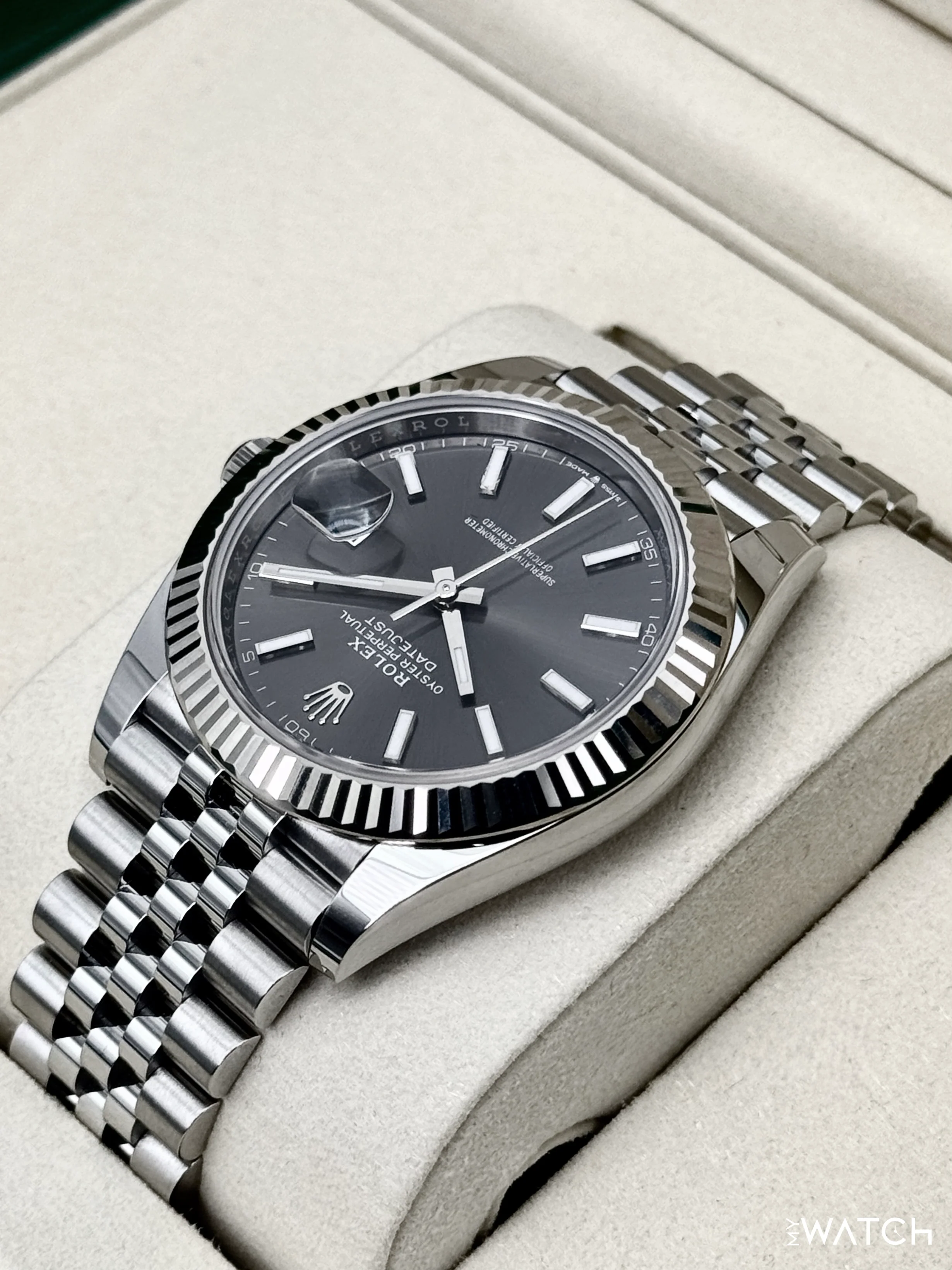 NEW 2026 Rolex Datejust 41mm 126334 Stainless Steel Jubilee Rhodium Dial - Image 7