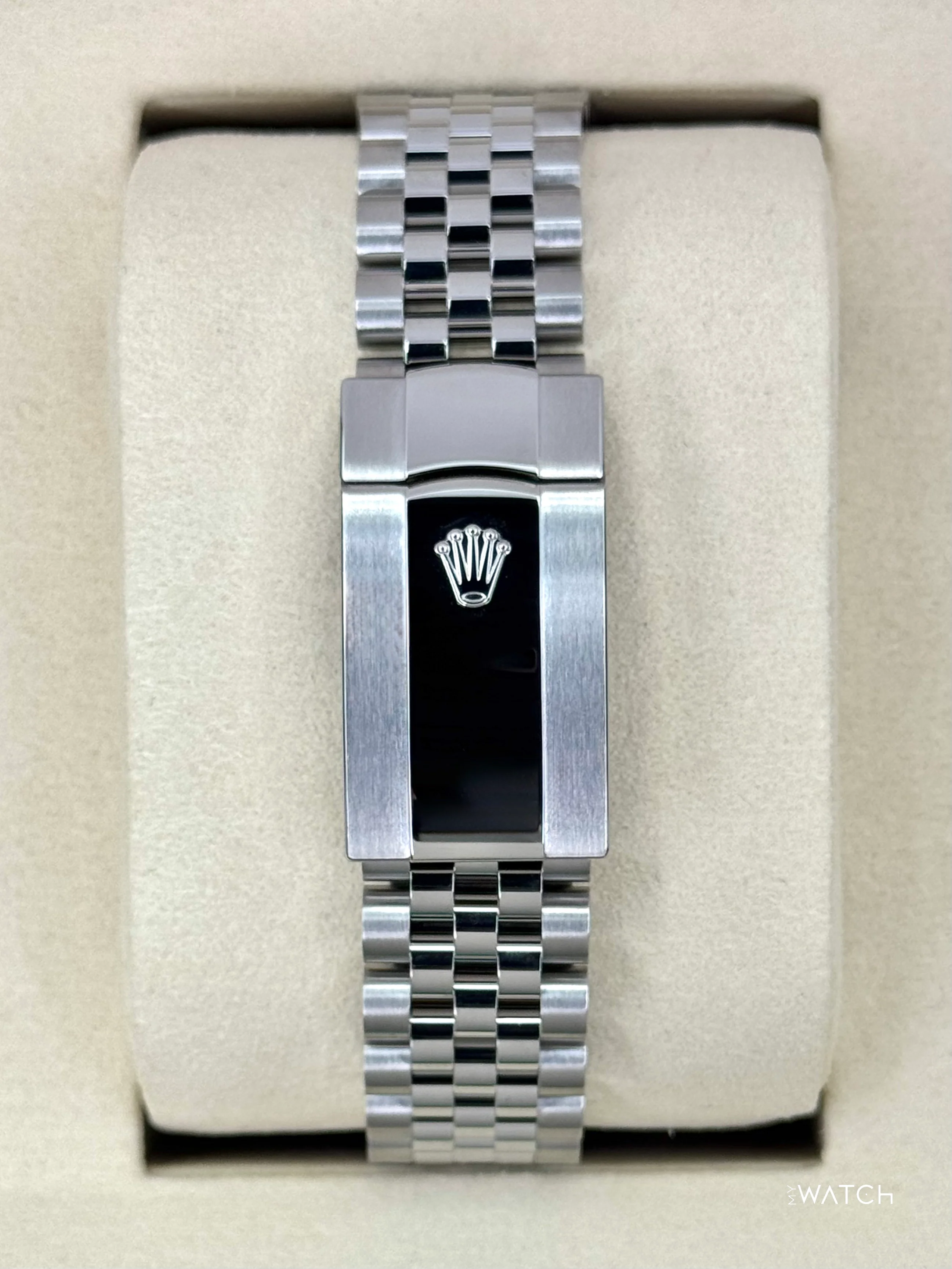 NEW 2026 Rolex Datejust 41mm 126334 Stainless Steel Jubilee White Dial - Image 2