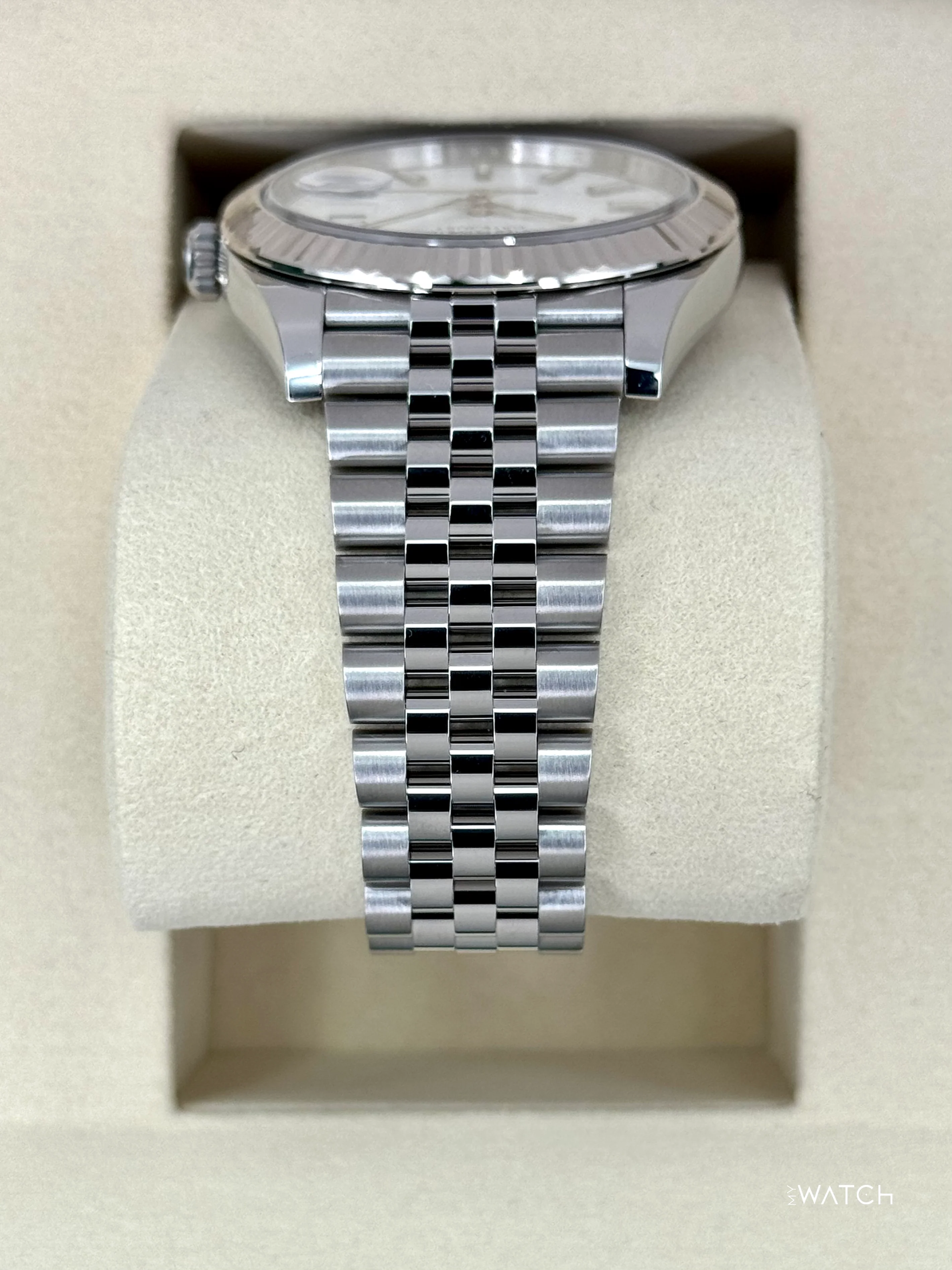 NEW 2026 Rolex Datejust 41mm 126334 Stainless Steel Jubilee White Dial - Image 4