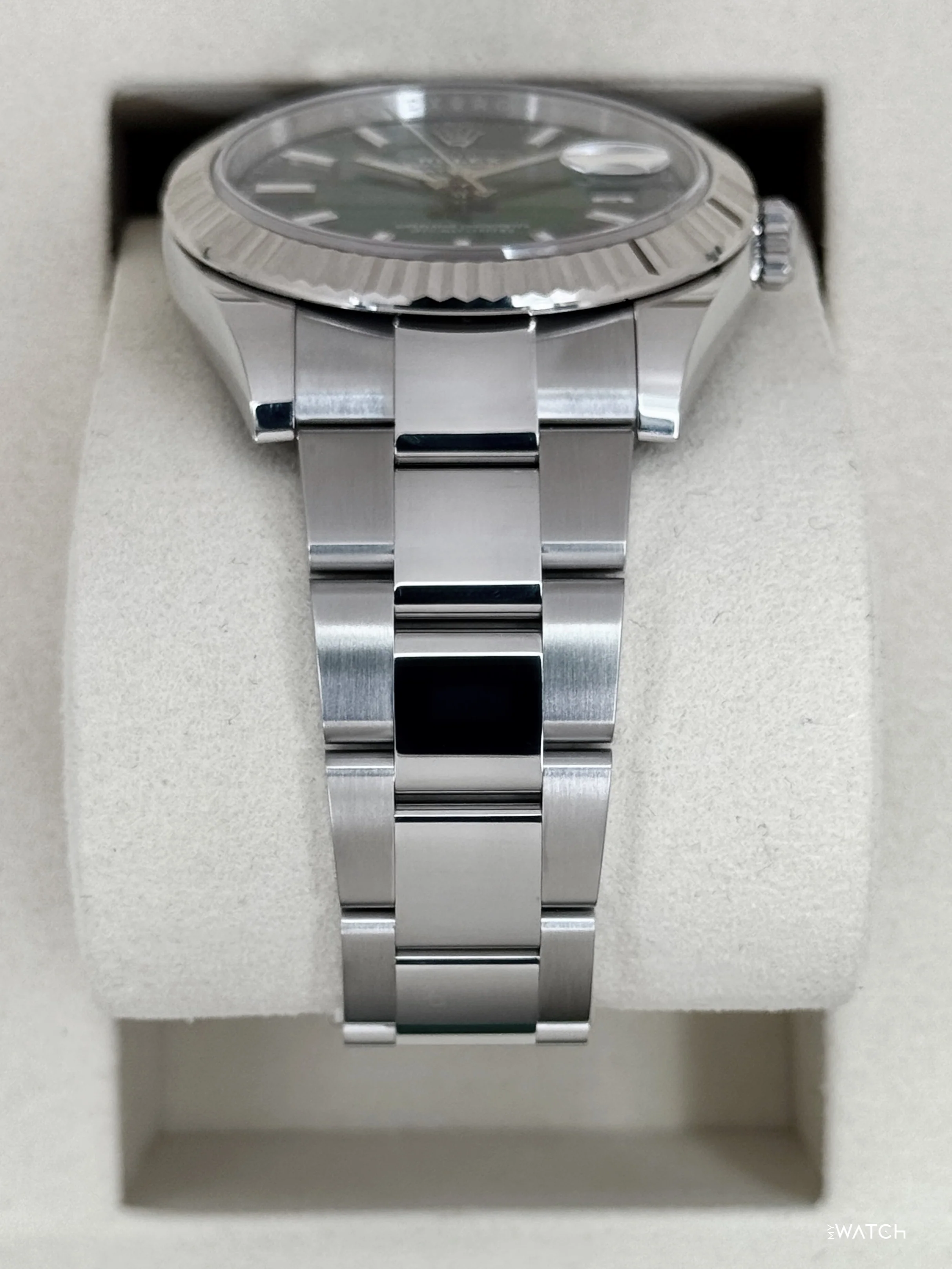NEW 2026 Rolex Datejust 41mm 126334 Oyster Stainless Steel Green Dial - Image 3