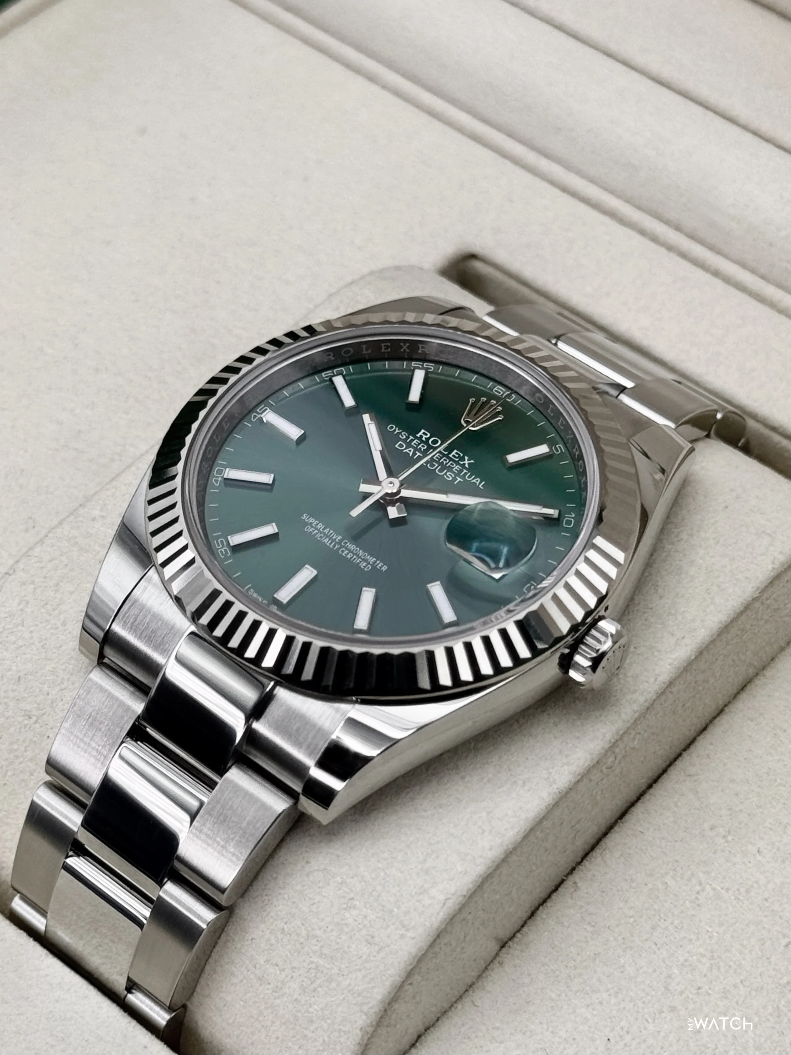 NEW 2026 Rolex Datejust 41mm 126334 Oyster Stainless Steel Green Dial - Image 5