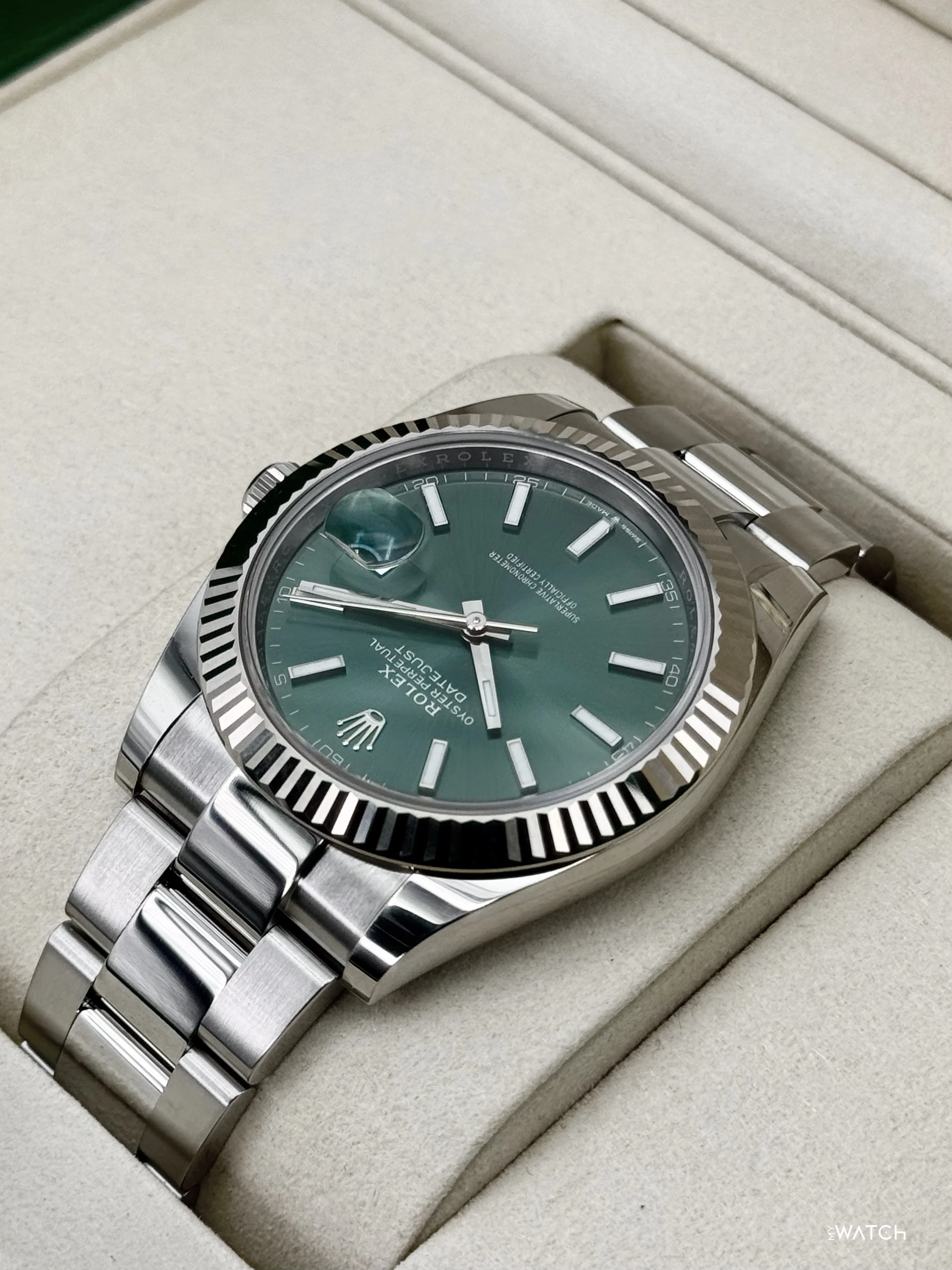NEW 2026 Rolex Datejust 41mm 126334 Oyster Stainless Steel Green Dial - Image 7