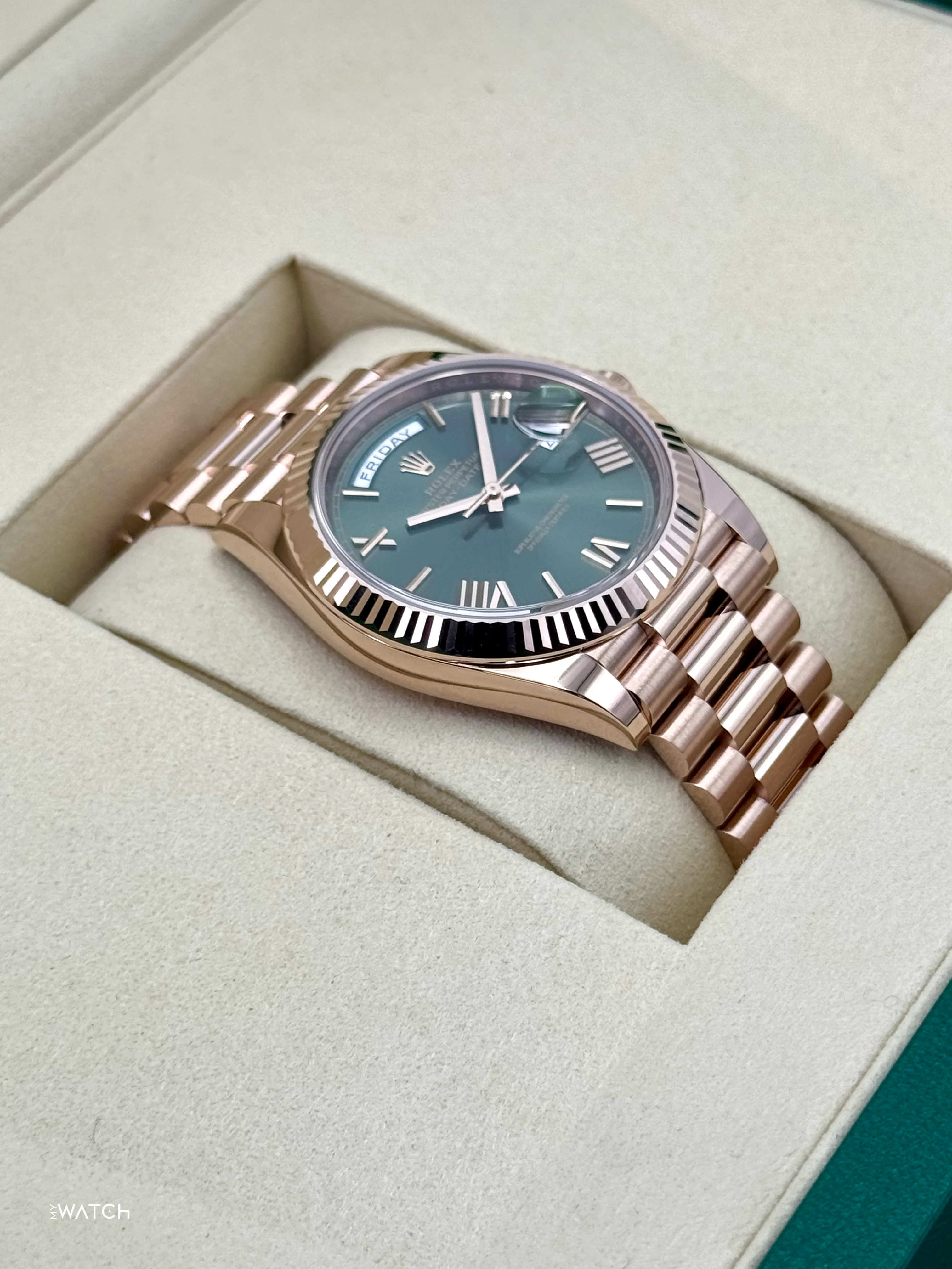NEW 2026 Rolex Day-Date 40mm 228235 Presidential Rose Gold Olive Green Dial - Image 6