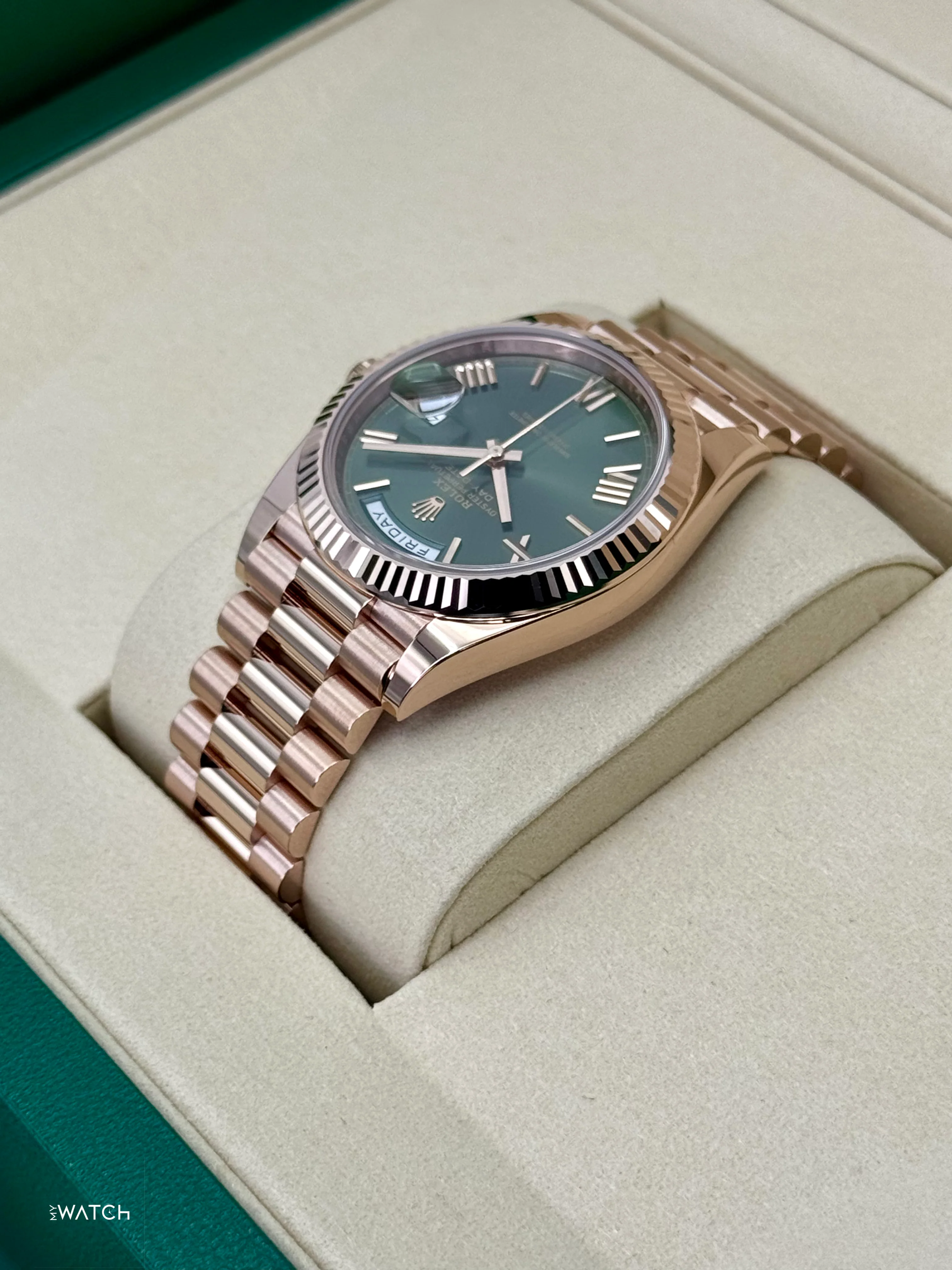 NEW 2026 Rolex Day-Date 40mm 228235 Presidential Rose Gold Olive Green Dial - Image 7