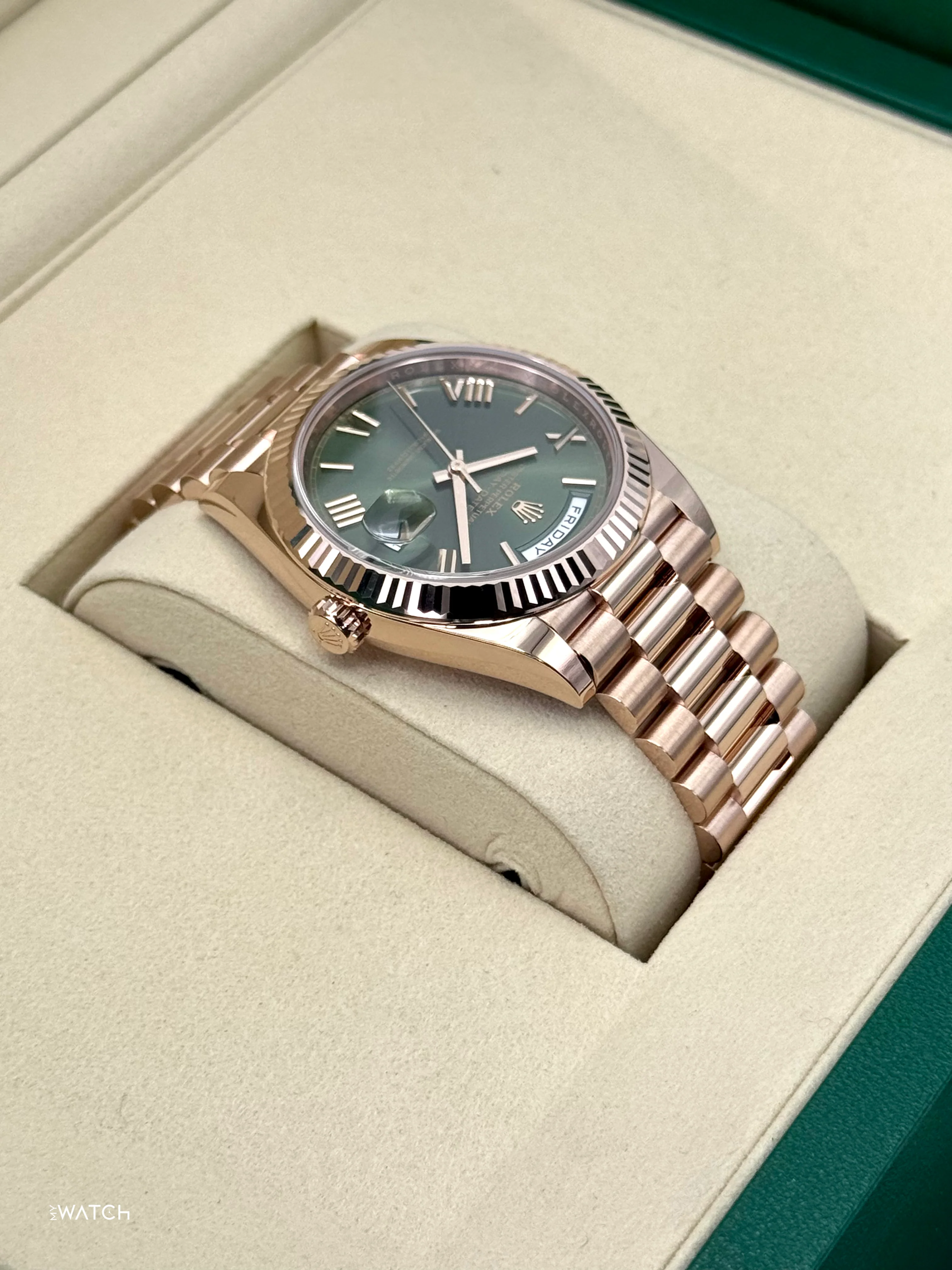 NEW 2026 Rolex Day-Date 40mm 228235 Presidential Rose Gold Olive Green Dial - Image 8