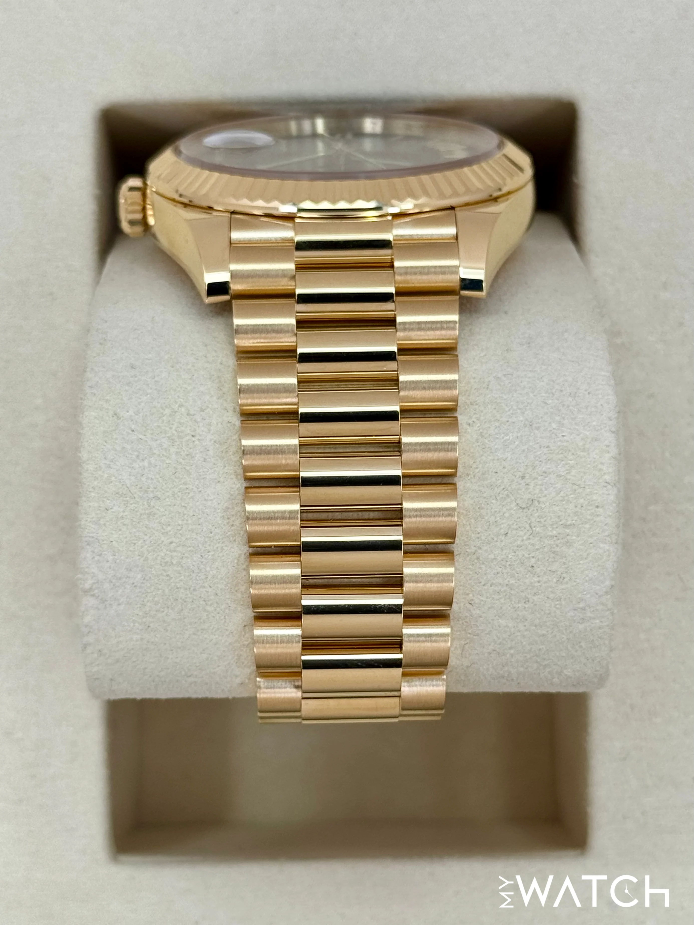 NEW 2026 Rolex Day-Date 40mm 228238 Presidential Green Ombre Dial - Image 4