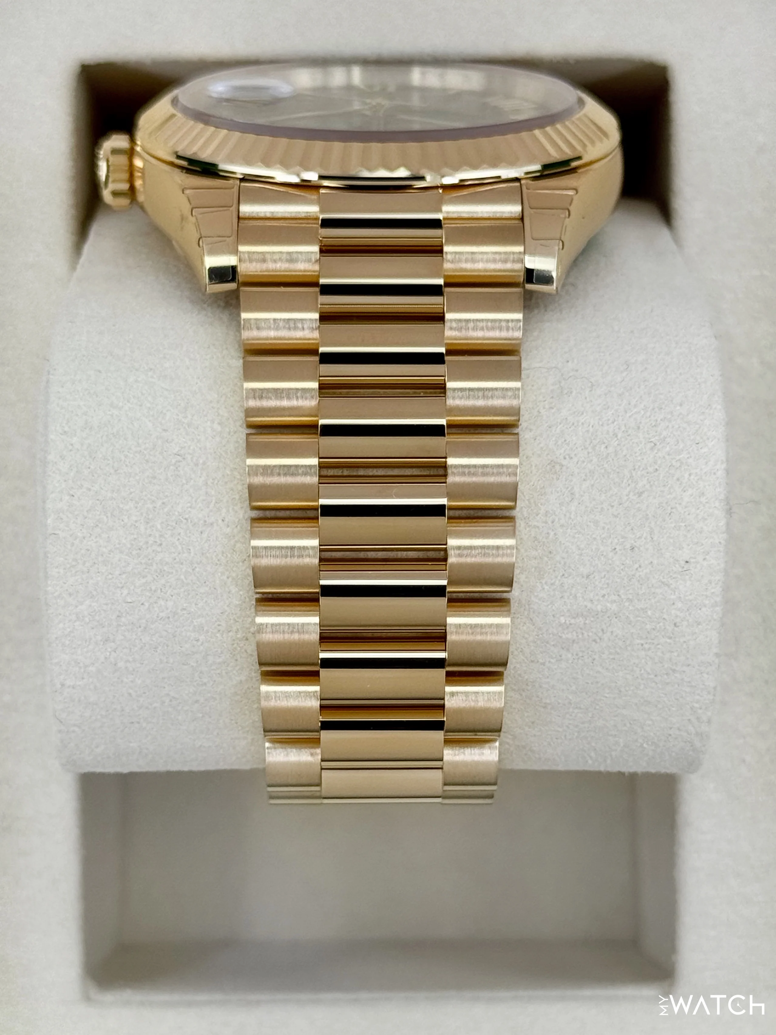 NEW 2026 Rolex Day-Date 40mm 228238 Presidential Green Ombre Dial (STICKERED) - Image 4