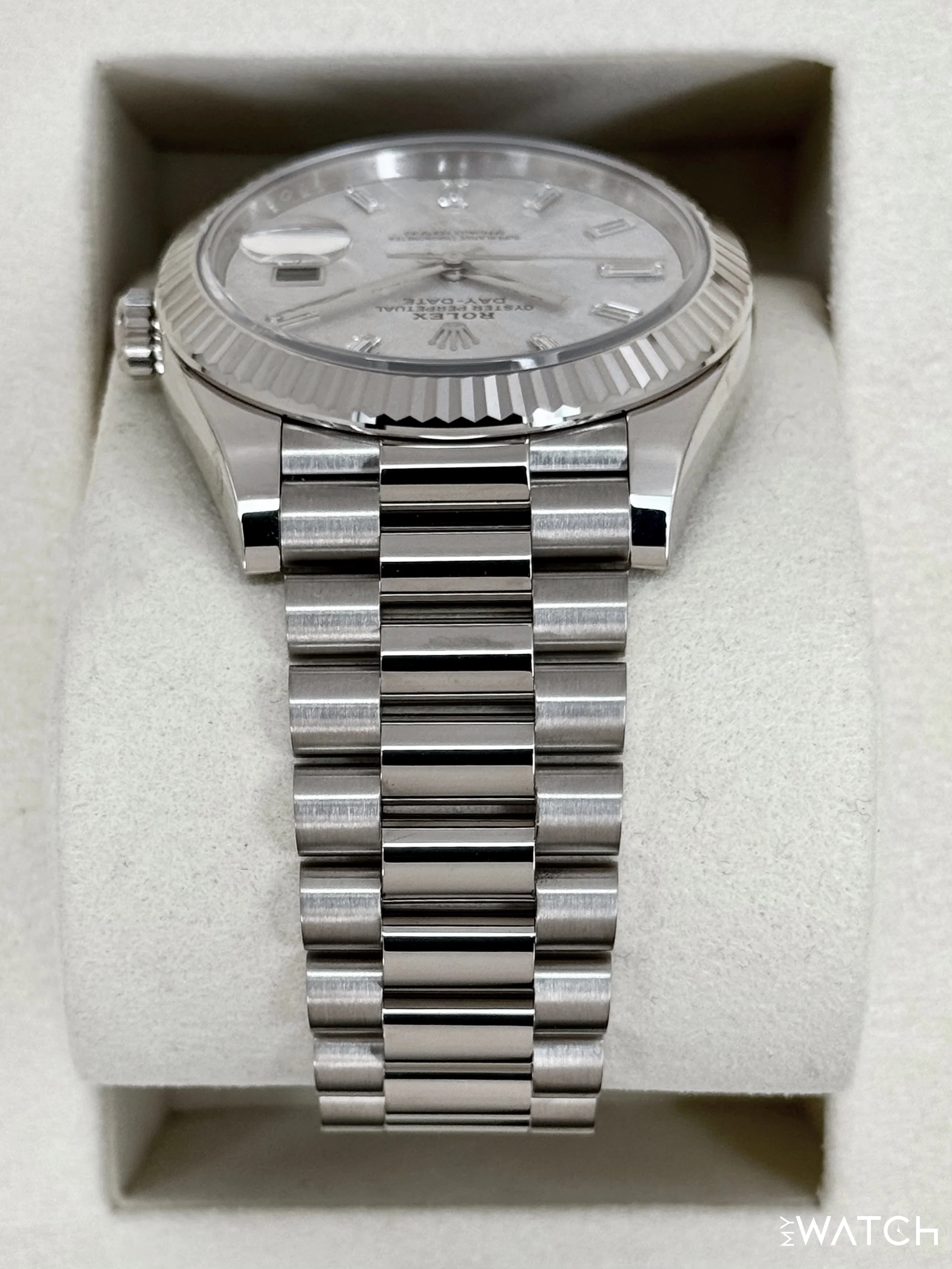 NEW 2026 Rolex Day-Date 40mm 228239 Presidential White Gold Meteorite Diamond Dial - Image 4