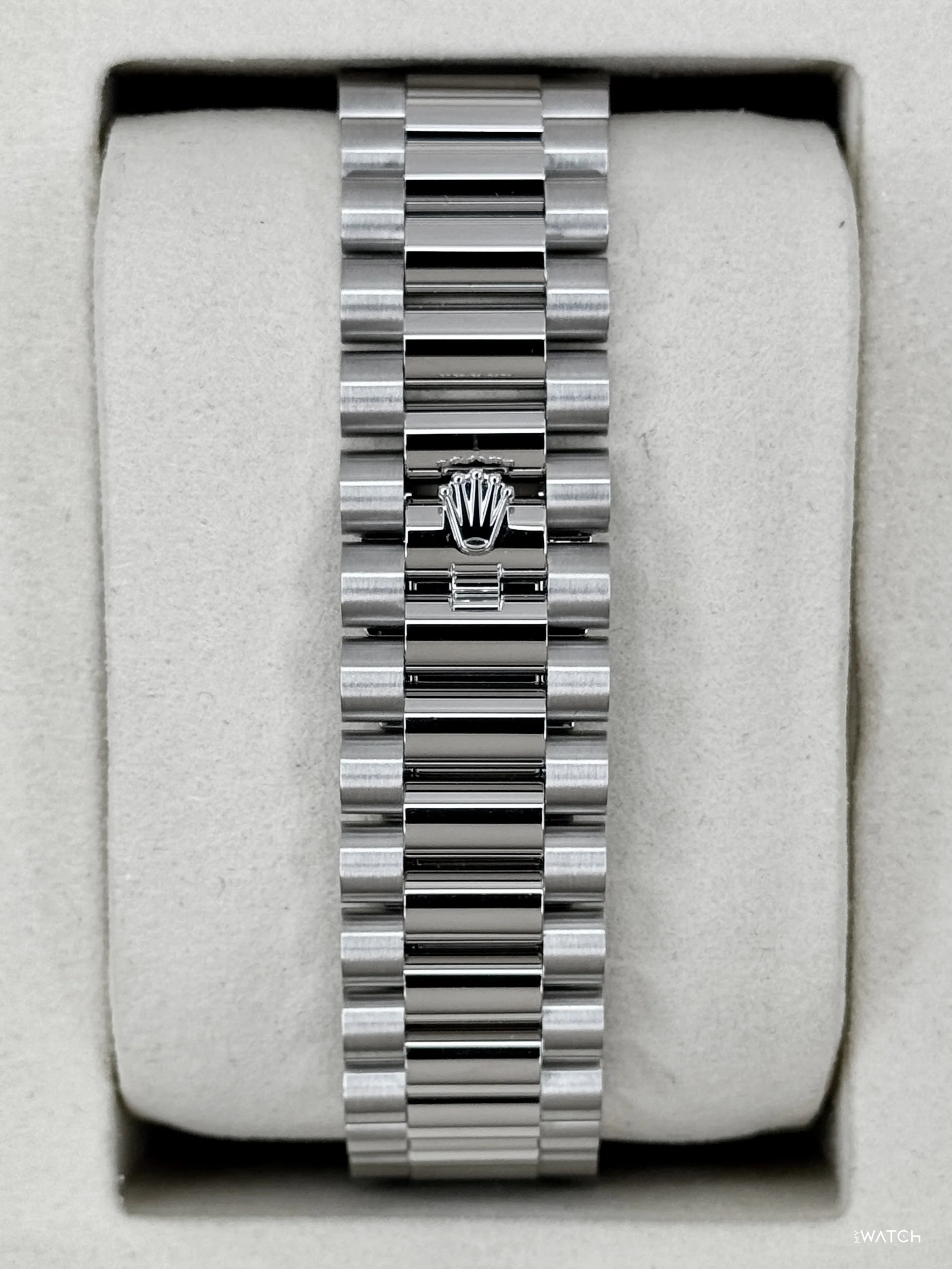 NEW 2026 Rolex Day-Date Platinum 40mm 228236 Ice Blue Roman Dial - Image 2