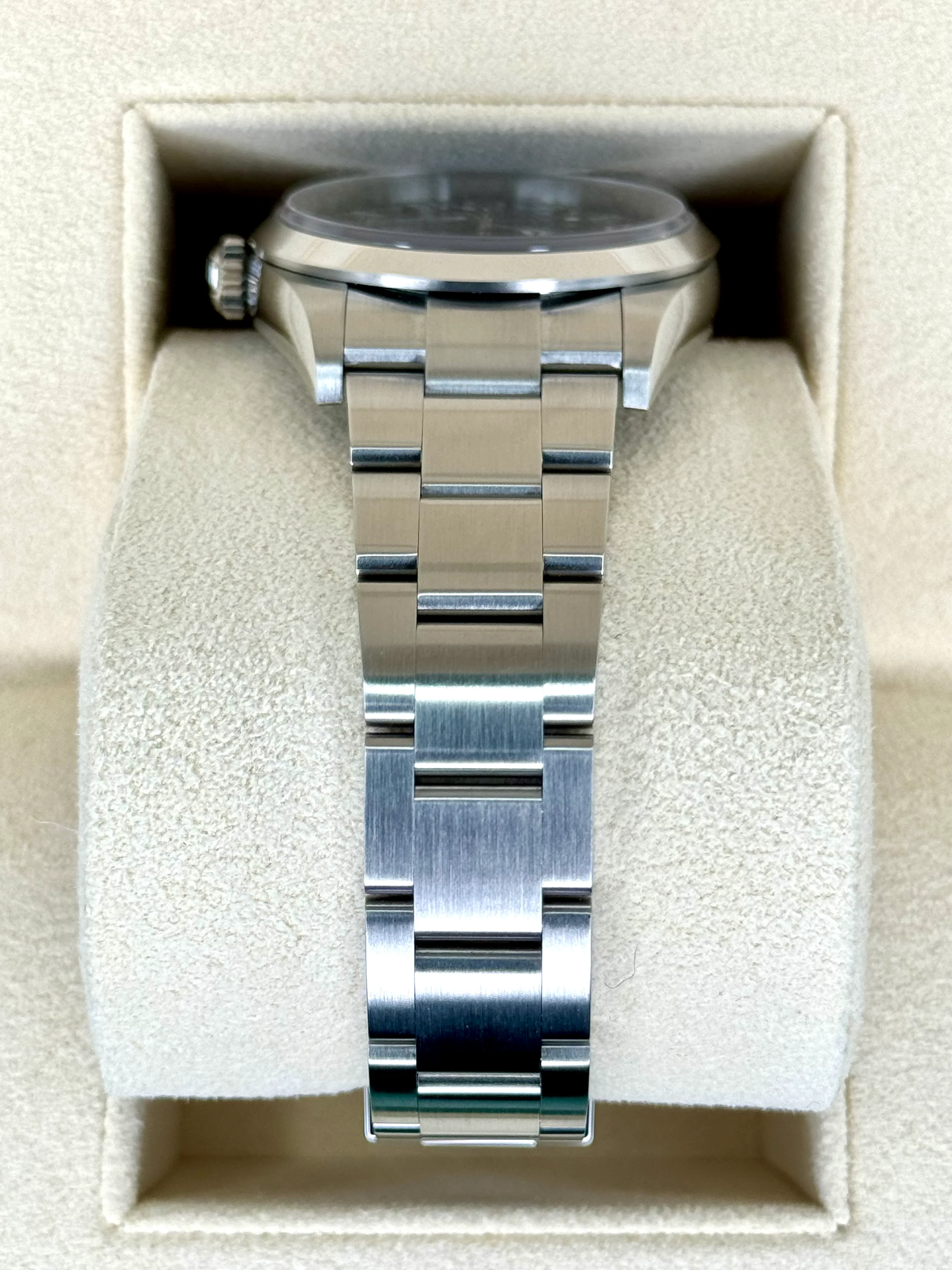NEW 2026 Rolex Explorer 36mm 124270 Stainless Steel Black Dial - Image 4