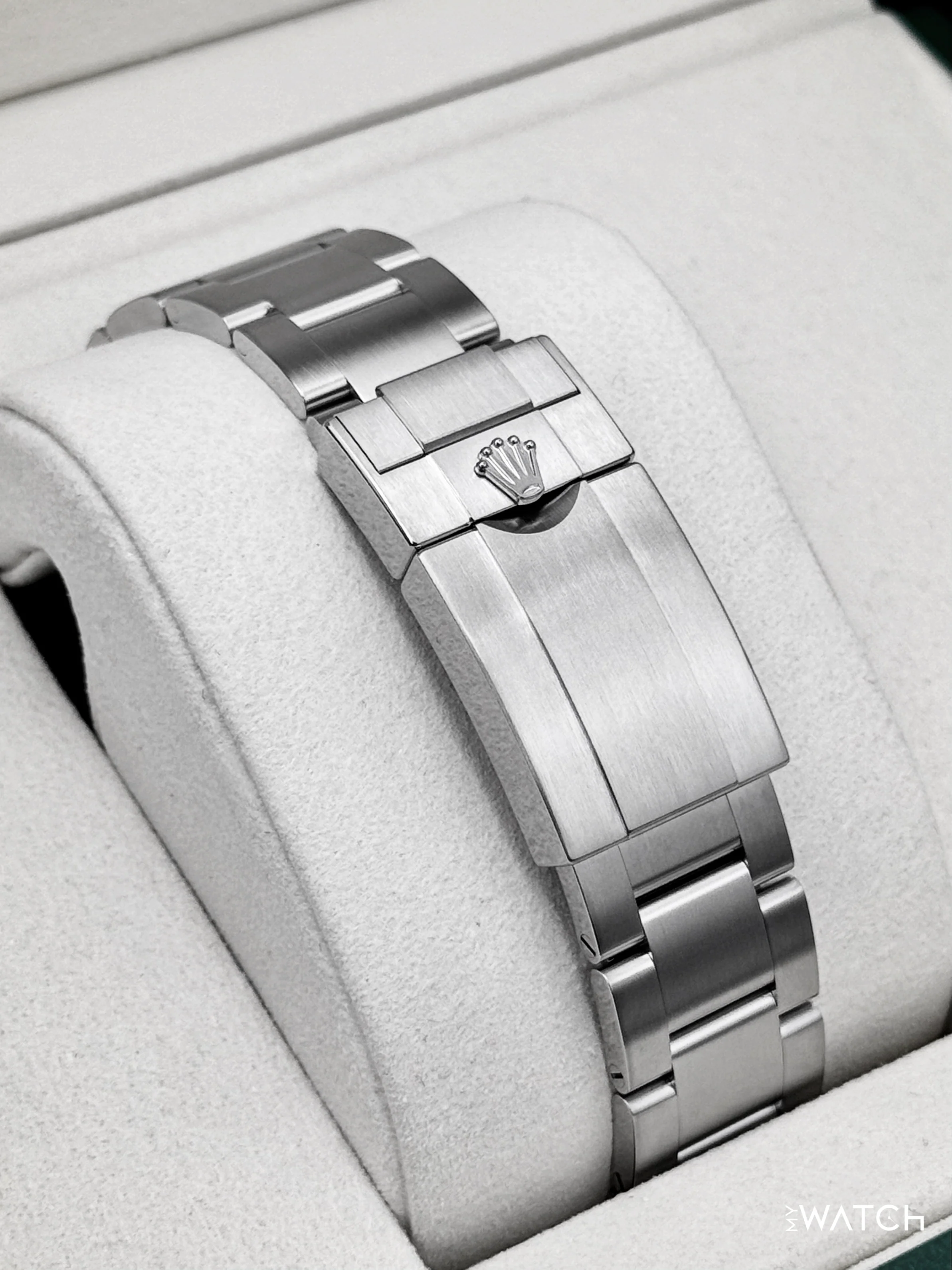 NEW 2026 Rolex Explorer II 42mm 226570 Polar White Dial - Image 2