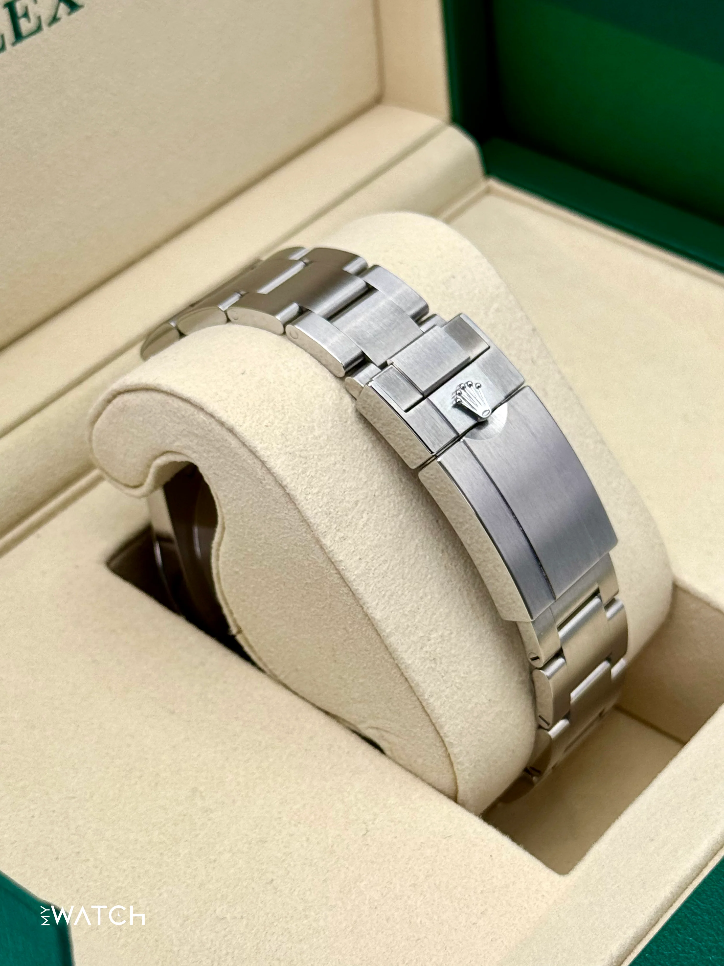 NEW 2026 Rolex Explorer II 42mm 226570 Stainless Steel Black Dial - Image 2