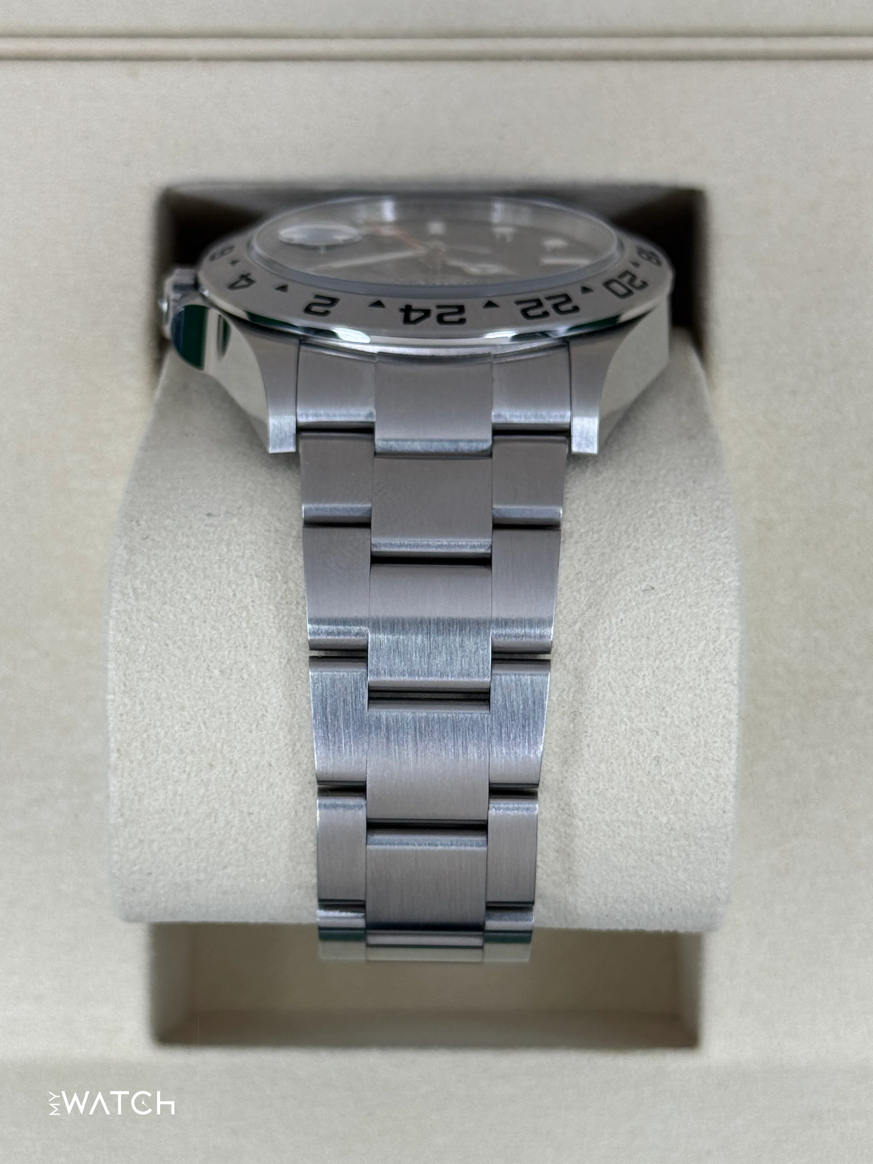NEW 2026 Rolex Explorer II 42mm 226570 Stainless Steel Black Dial - Image 4